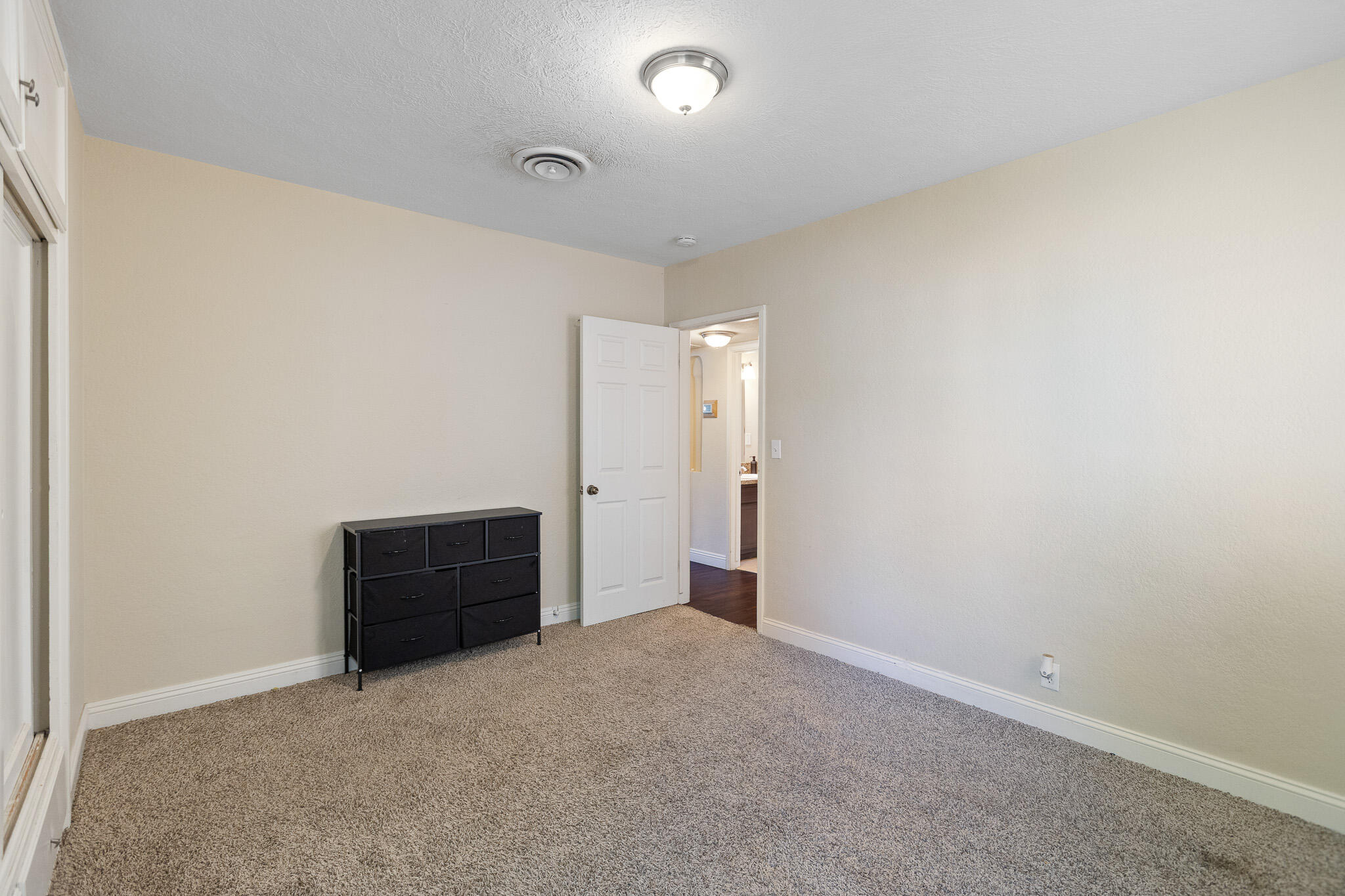 503 Ray St, Bakersfield, CA 93308