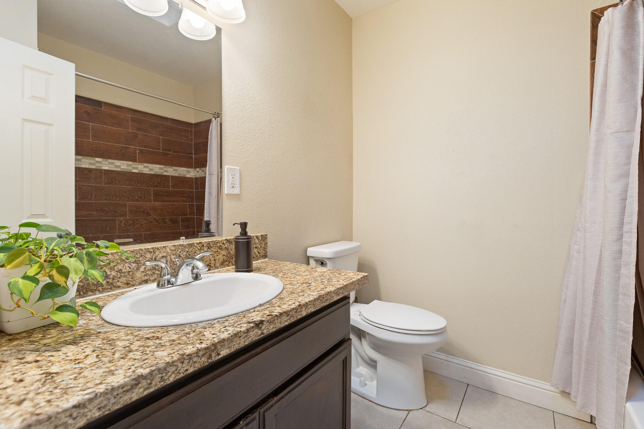 503 Ray St, Bakersfield, CA 93308