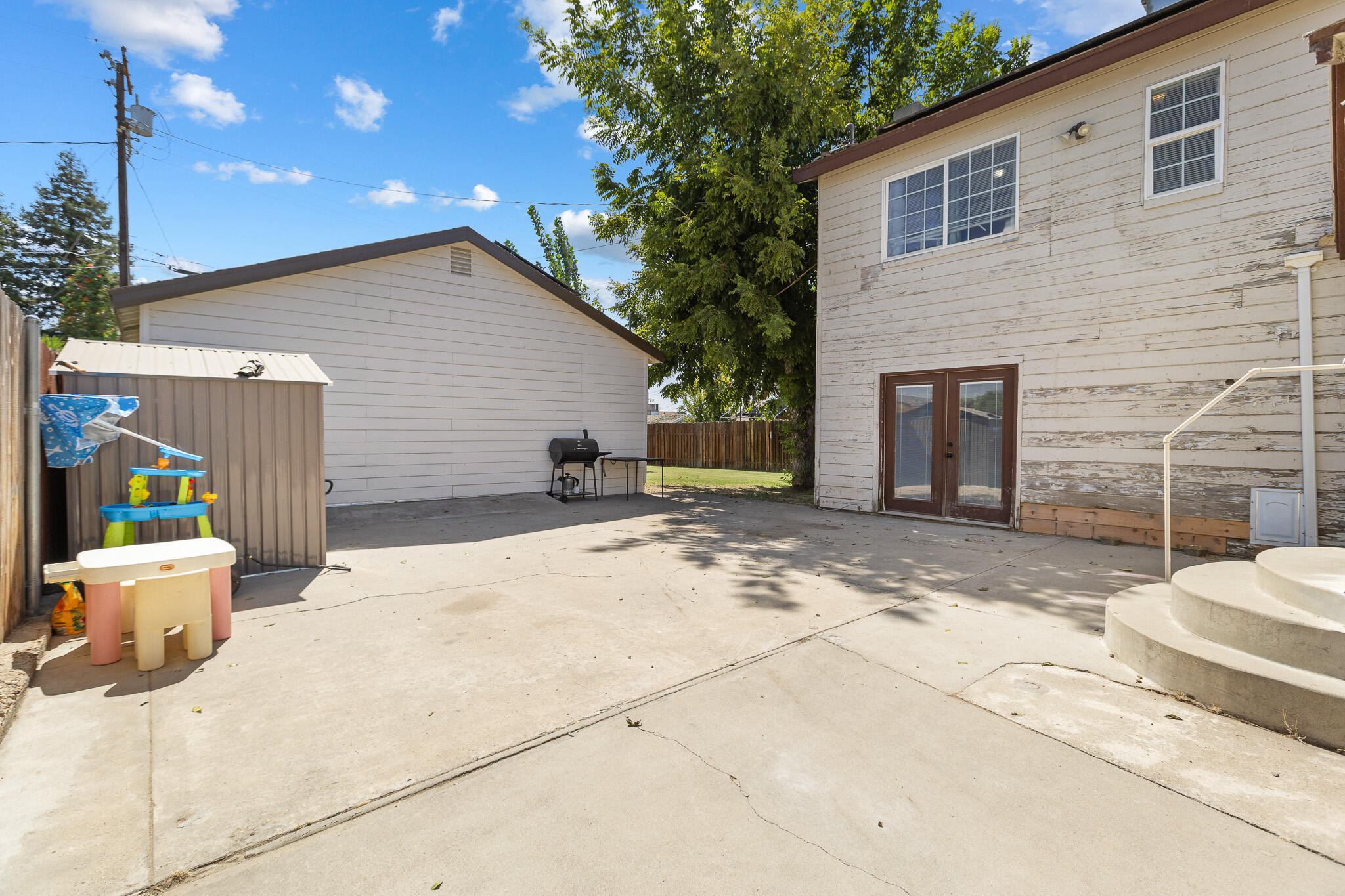 503 Ray St, Bakersfield, CA 93308