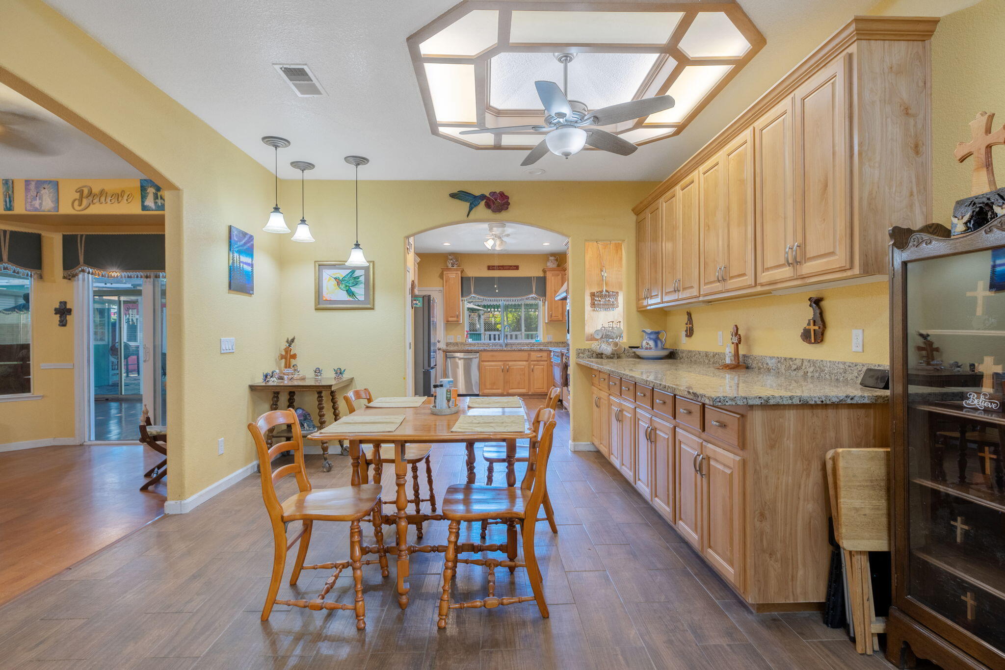 5045 W Modoc Ave, Visalia, CA 93291