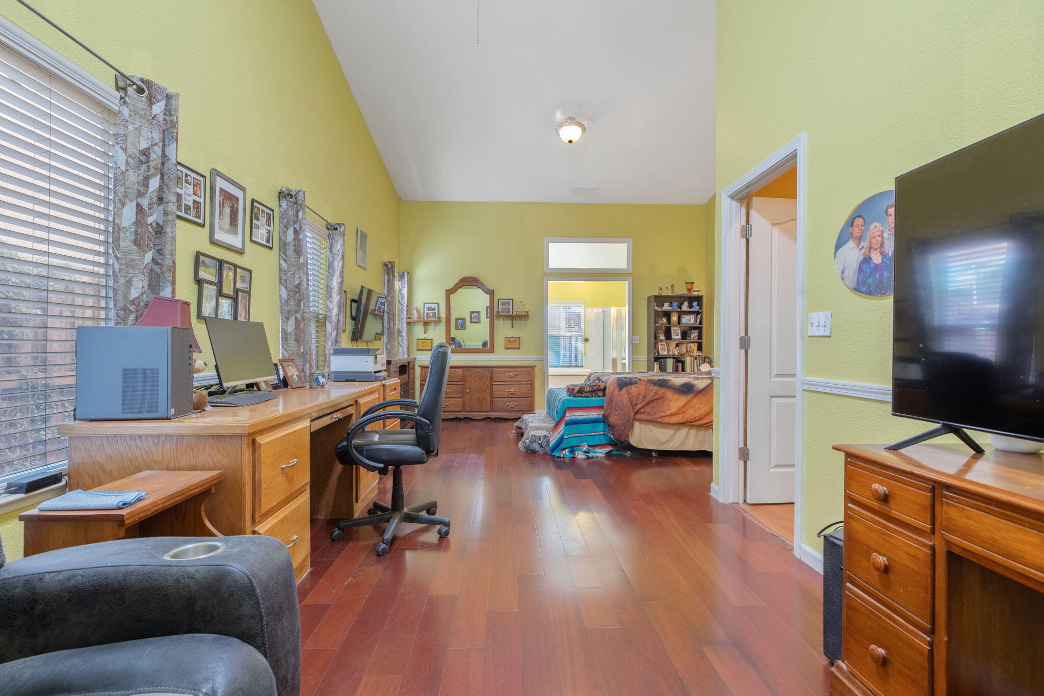5045 W Modoc Ave, Visalia, CA 93291