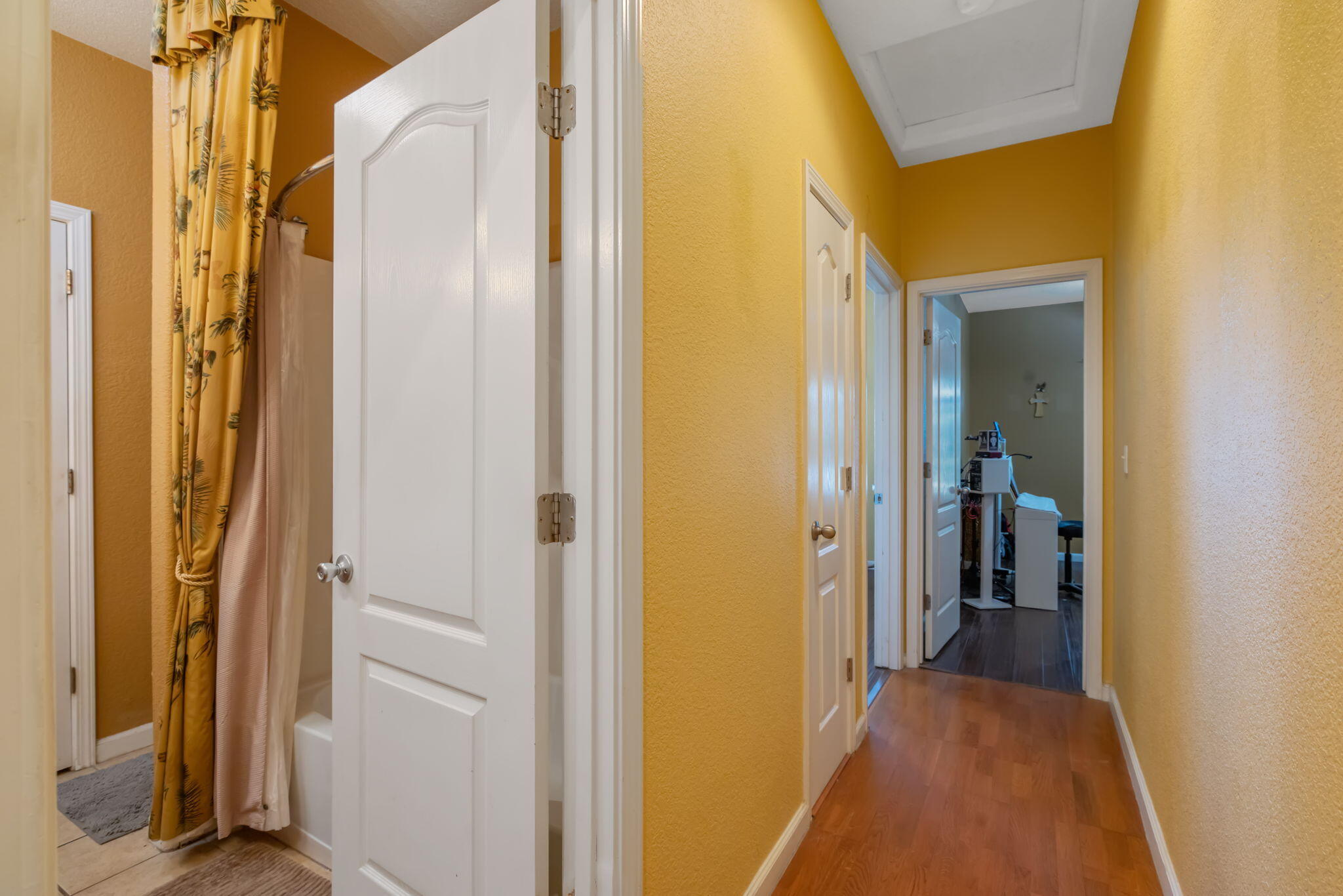 5045 W Modoc Ave, Visalia, CA 93291