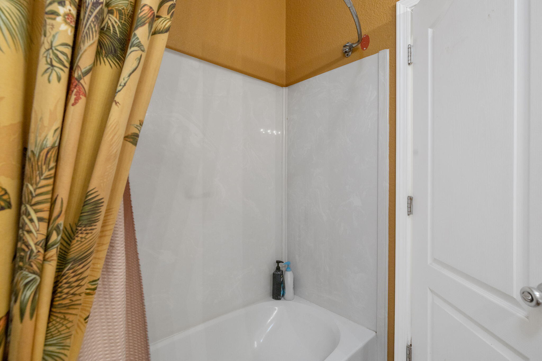 5045 W Modoc Ave, Visalia, CA 93291