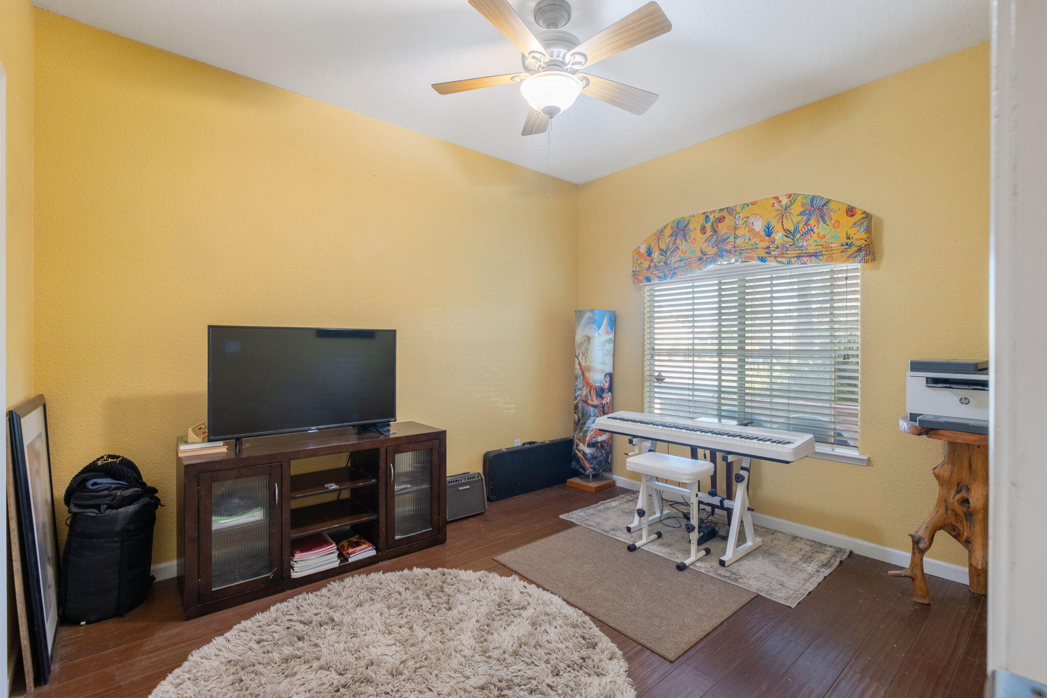 5045 W Modoc Ave, Visalia, CA 93291