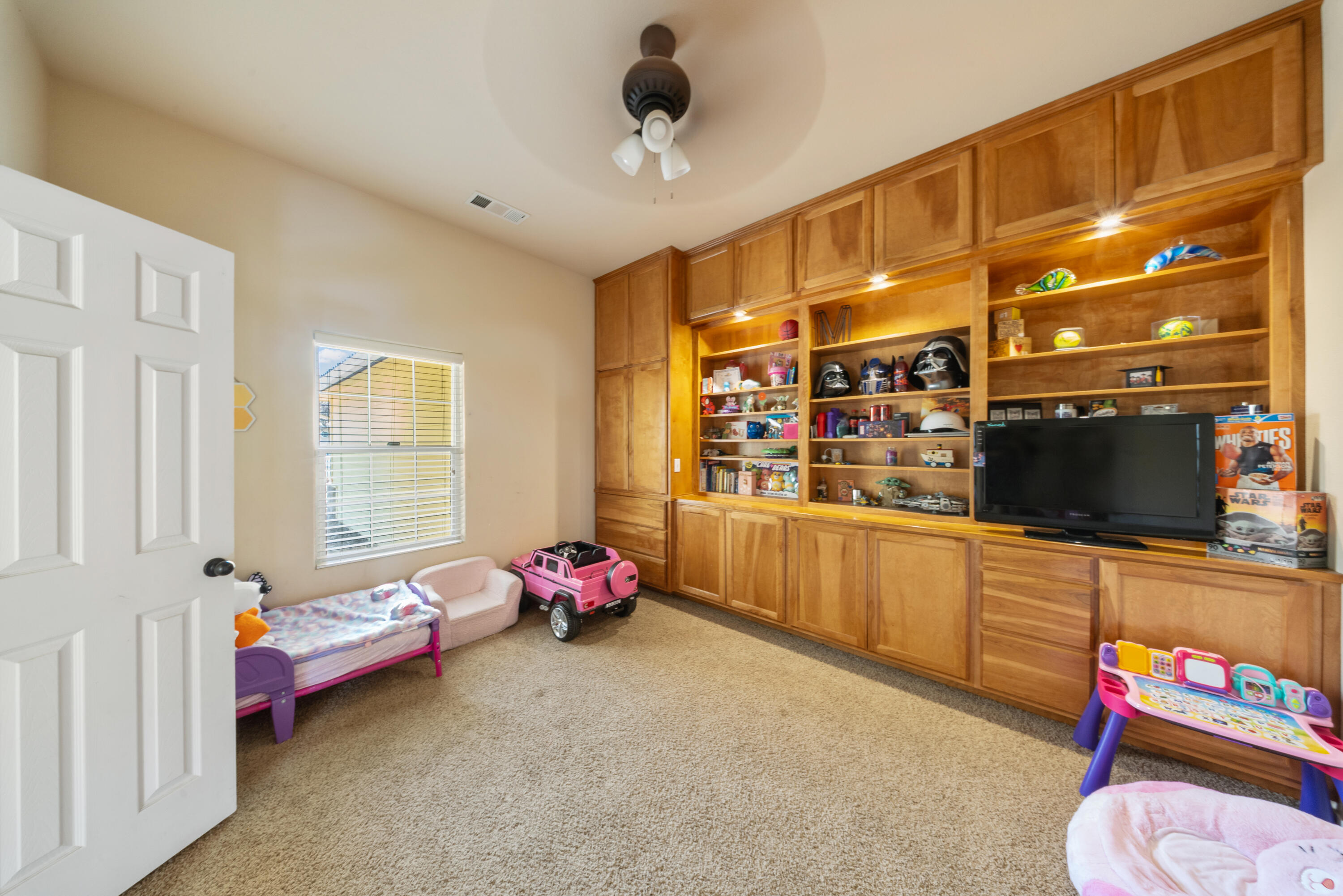 17583 Doran Dr, Springville, CA 93265