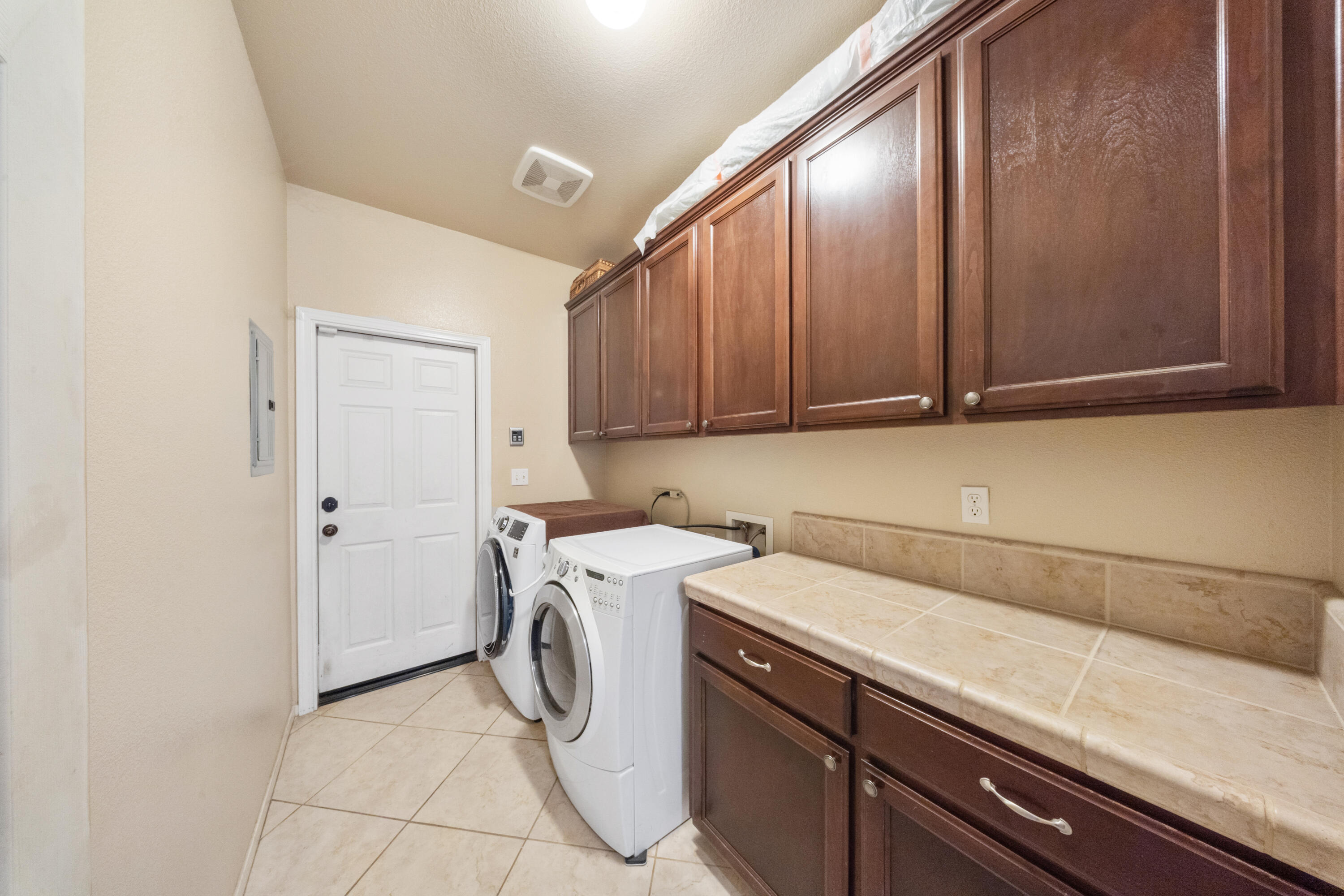 17583 Doran Dr, Springville, CA 93265