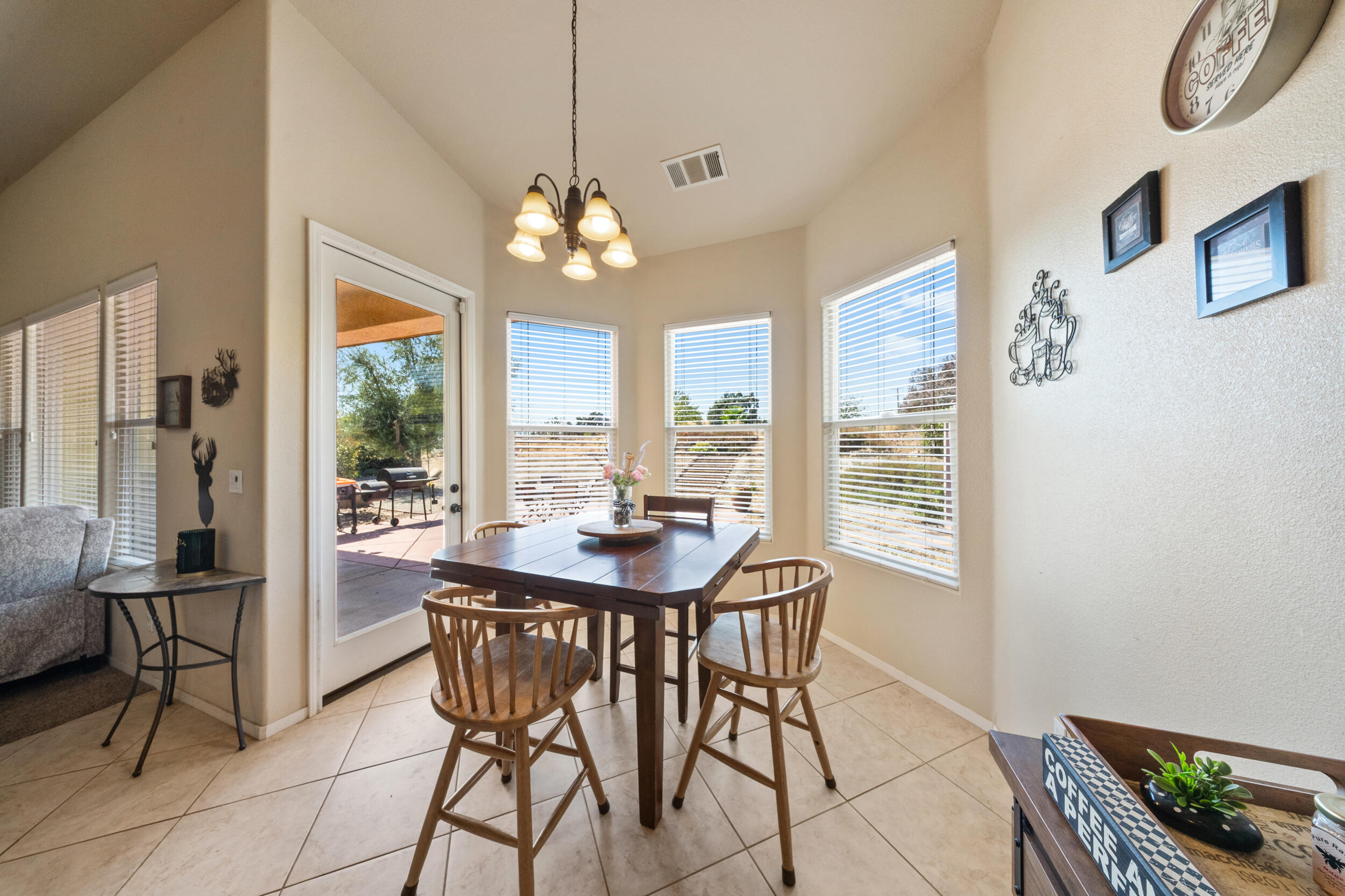 17583 Doran Dr, Springville, CA 93265