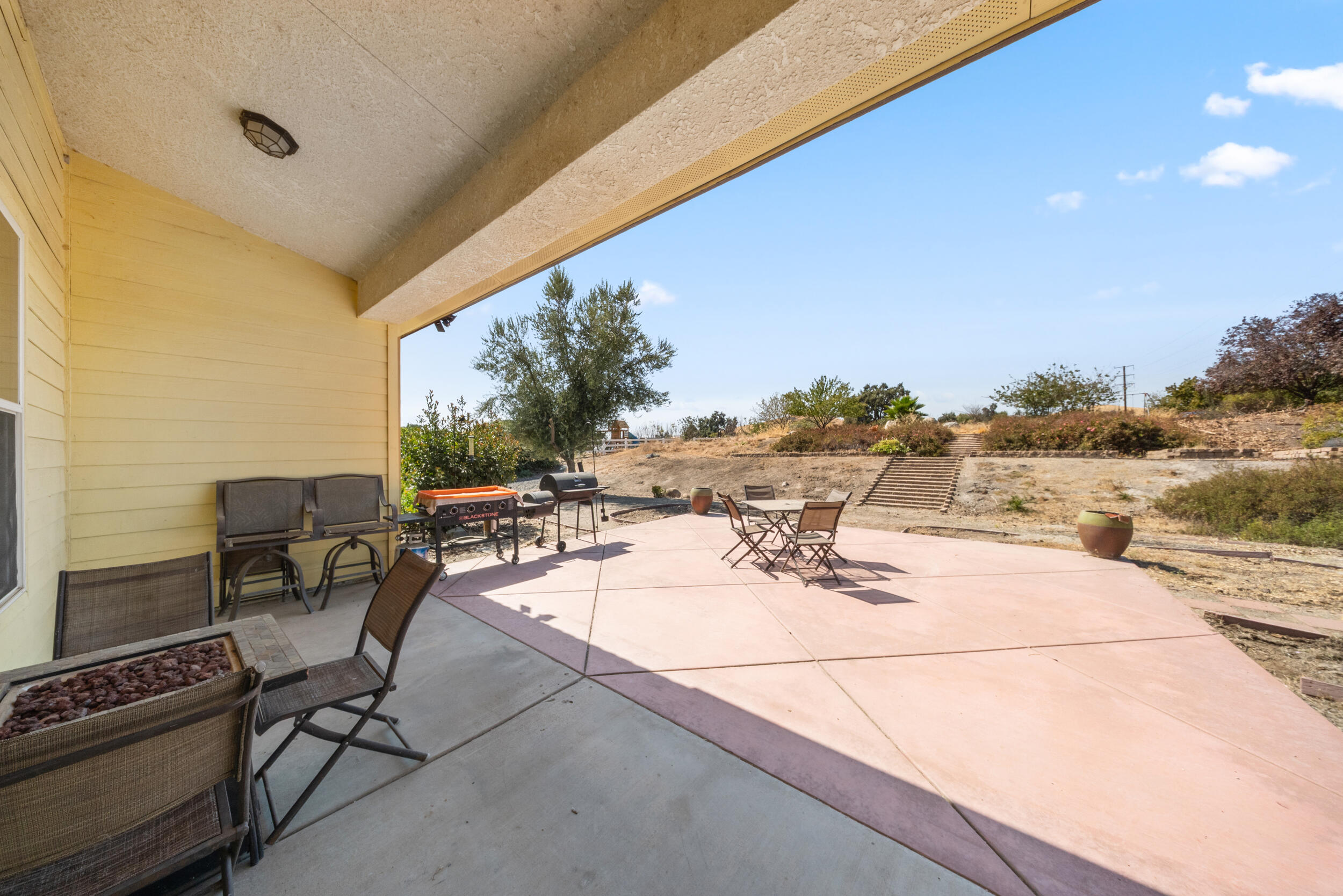 17583 Doran Dr, Springville, CA 93265
