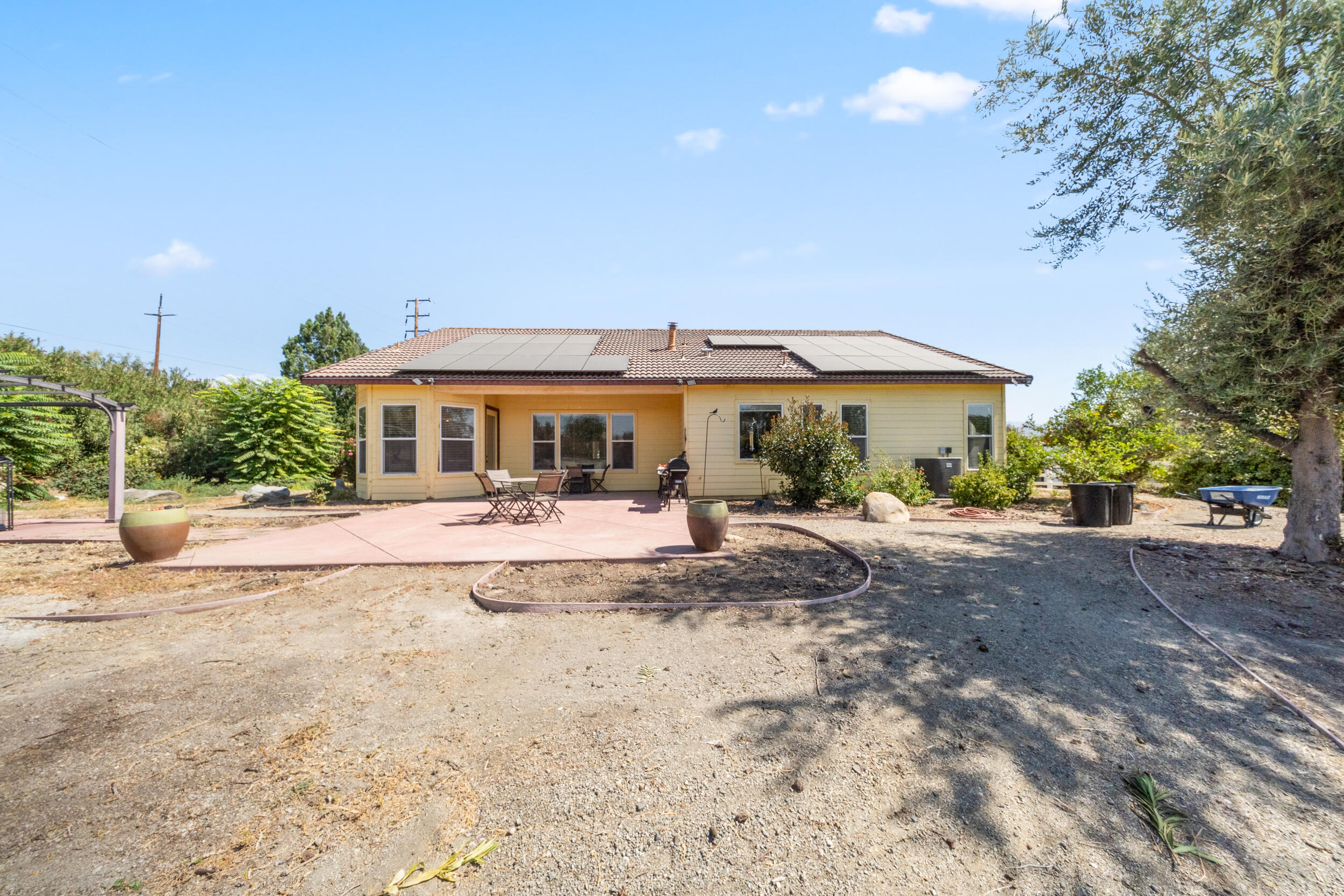 17583 Doran Dr, Springville, CA 93265