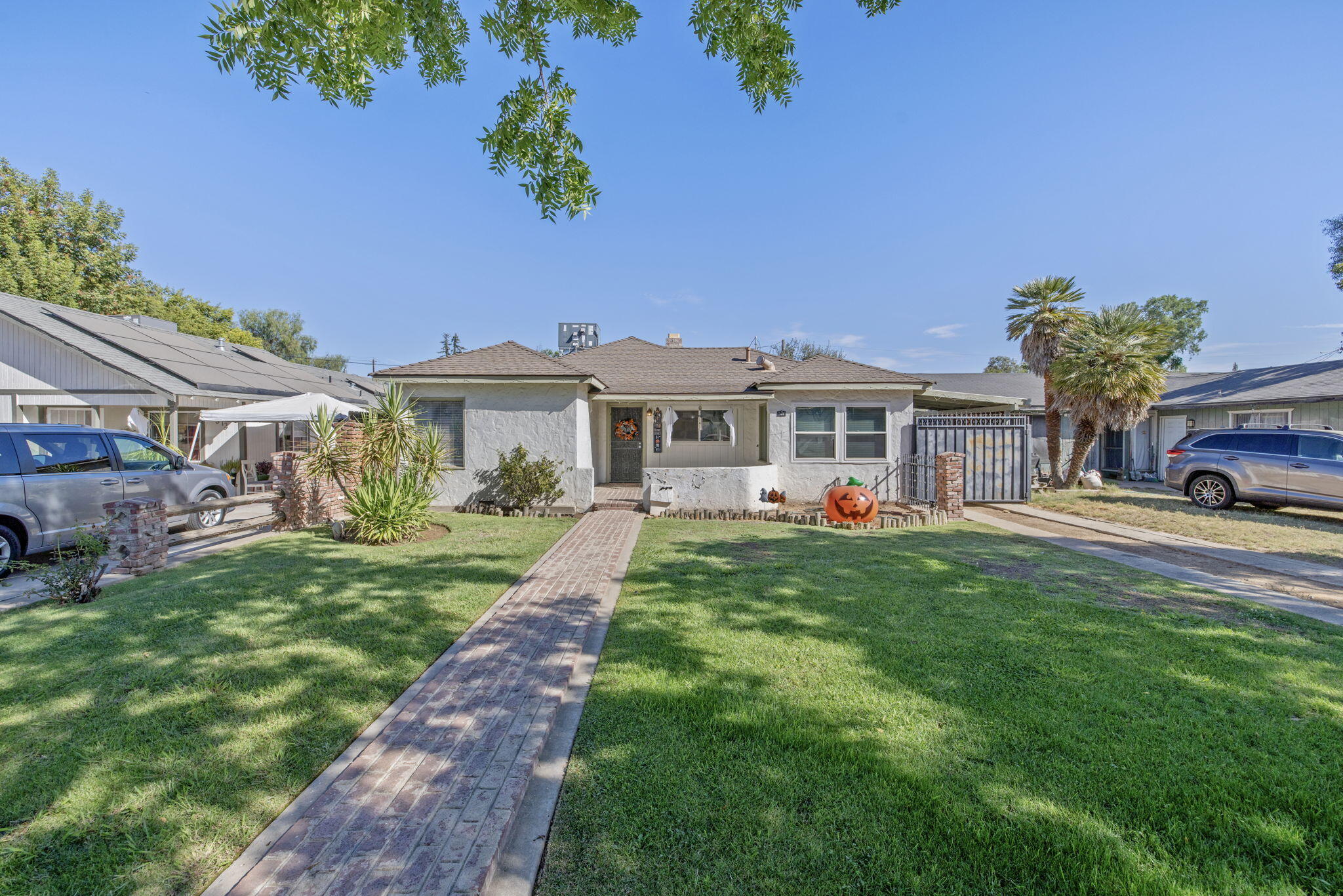 329 E Fedora Ave, Fresno, CA 93704