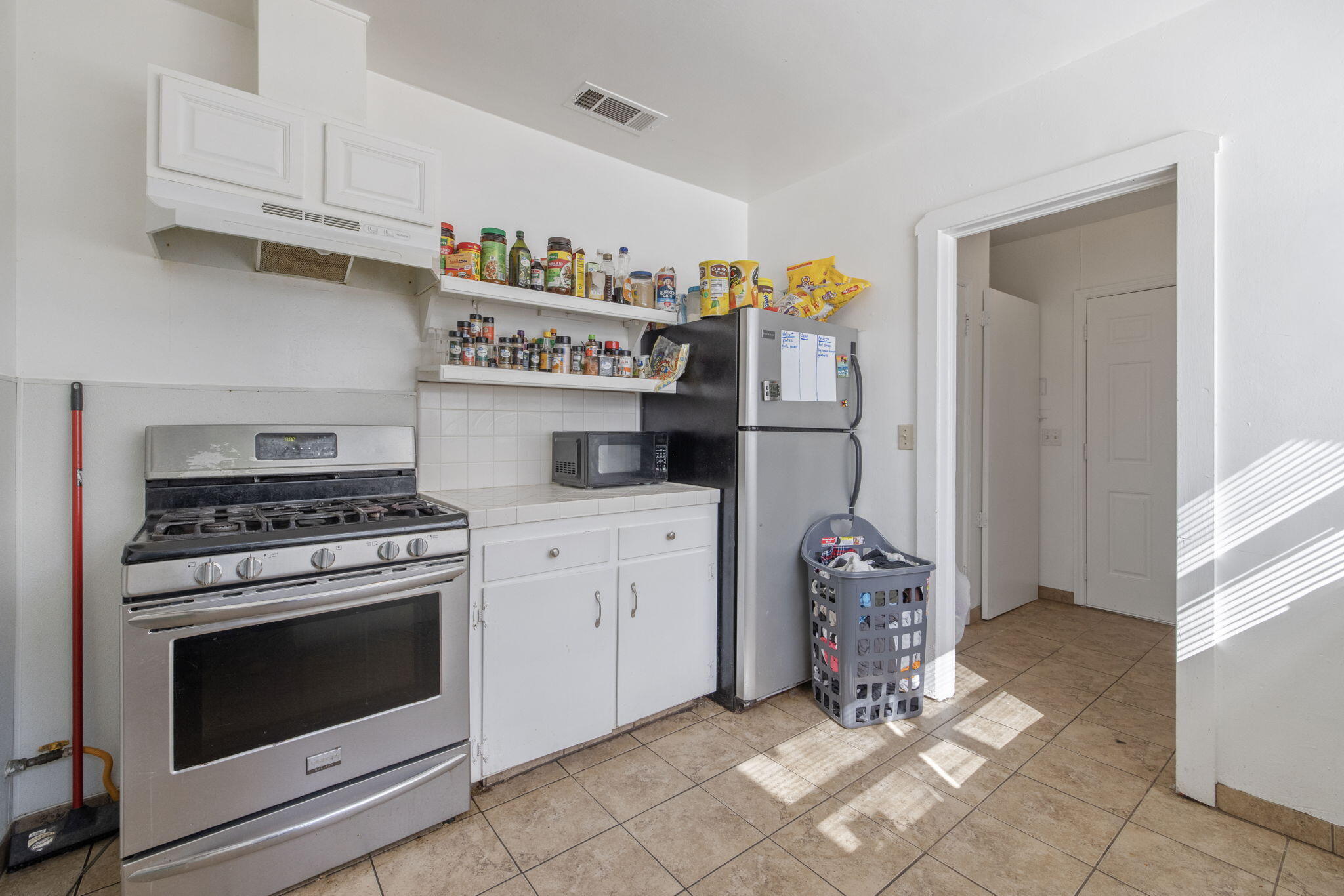 329 E Fedora Ave, Fresno, CA 93704