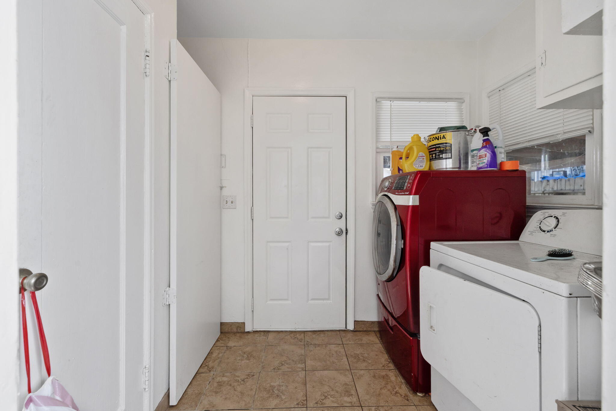 329 E Fedora Ave, Fresno, CA 93704