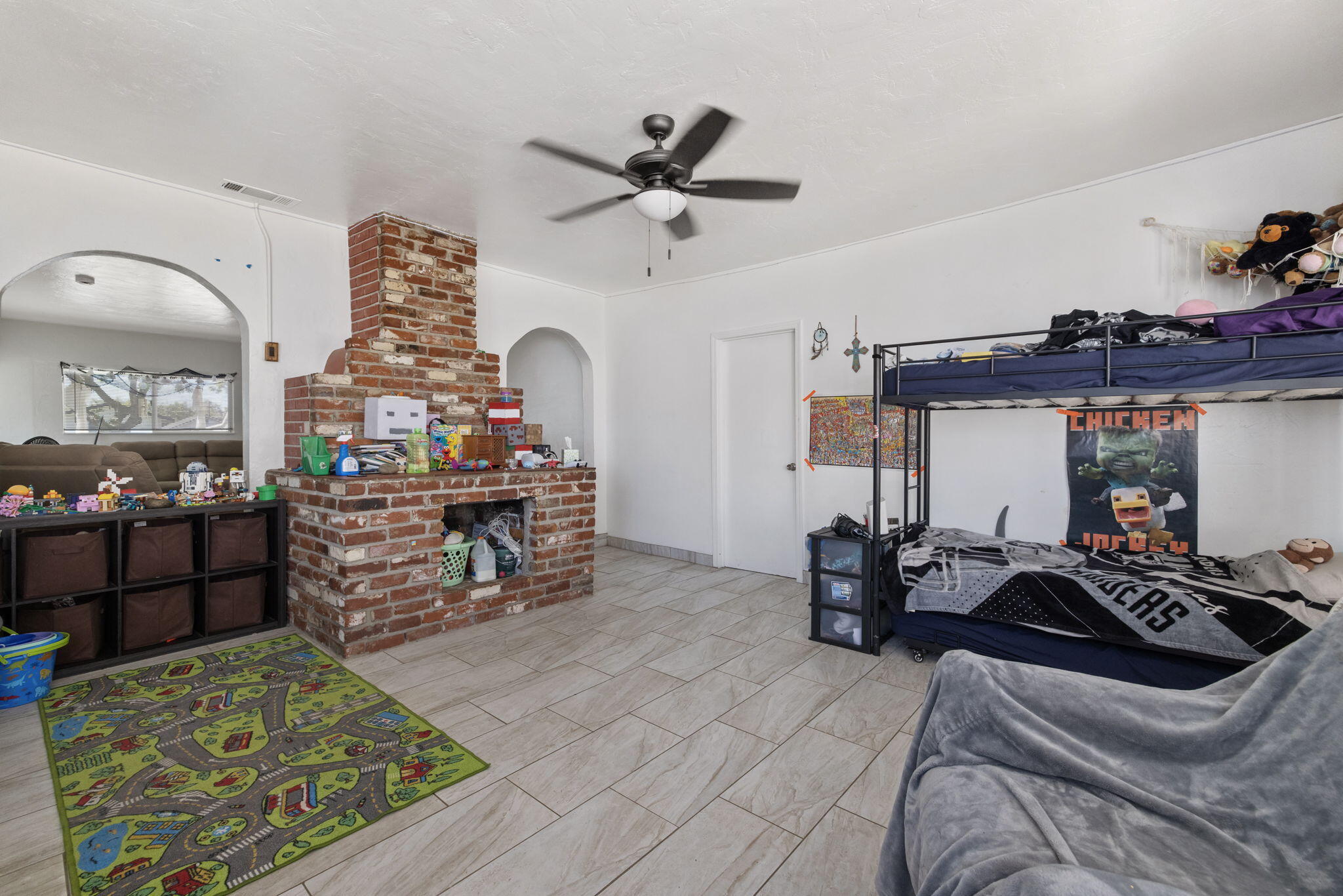 329 E Fedora Ave, Fresno, CA 93704