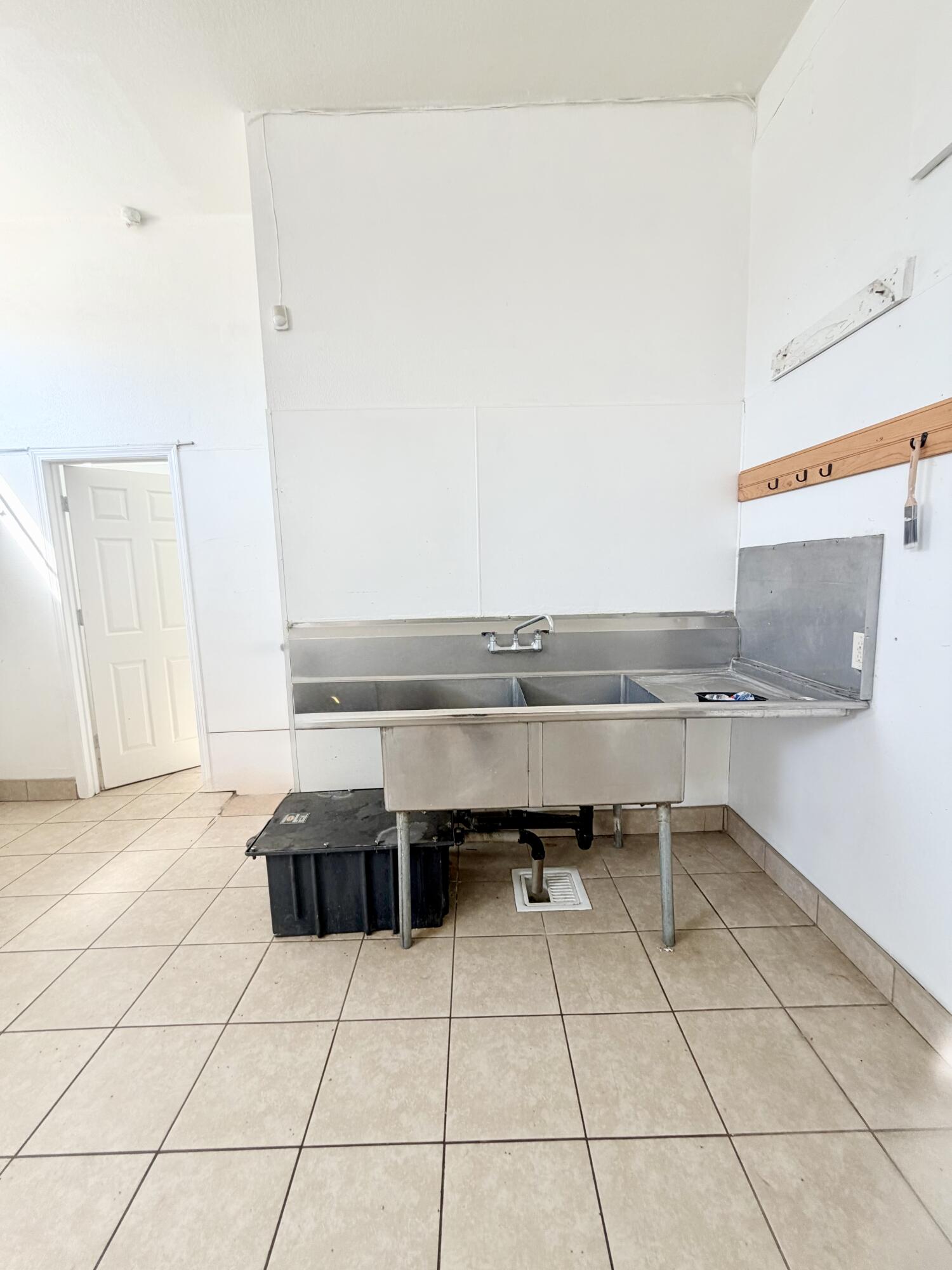 33027 Road 159, Ivanhoe, CA 93235