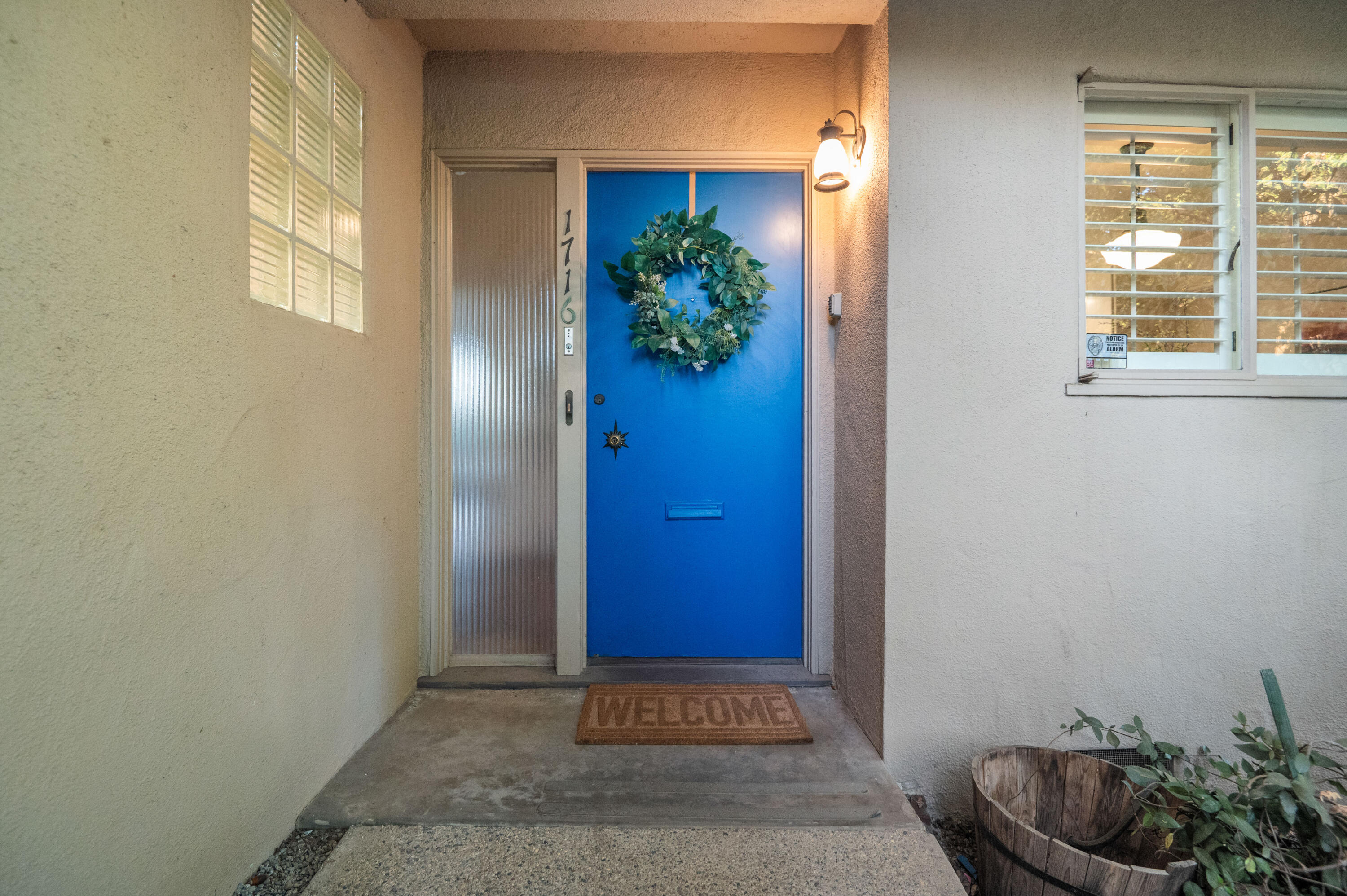1716 W Meadow Ave, Visalia, CA 93277