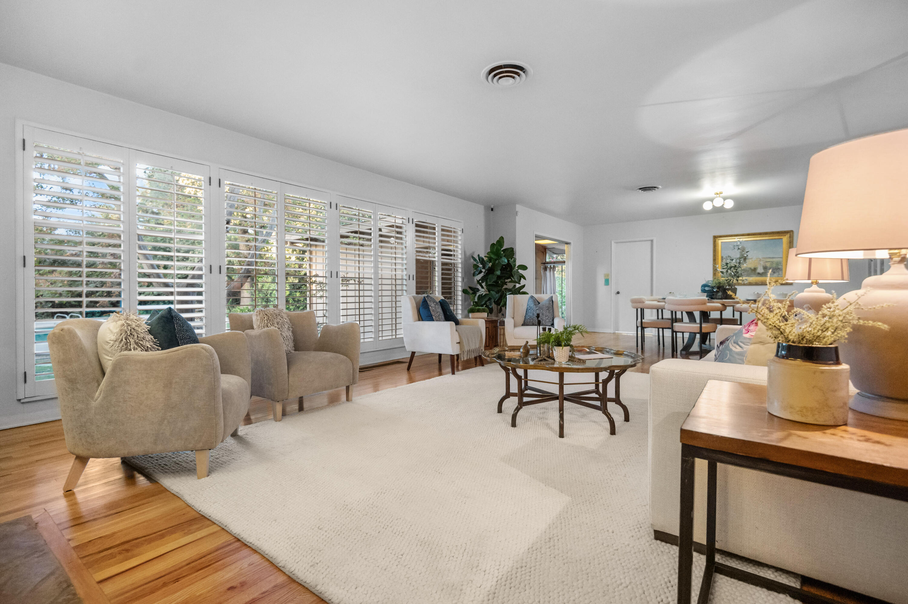 1716 W Meadow Ave, Visalia, CA 93277