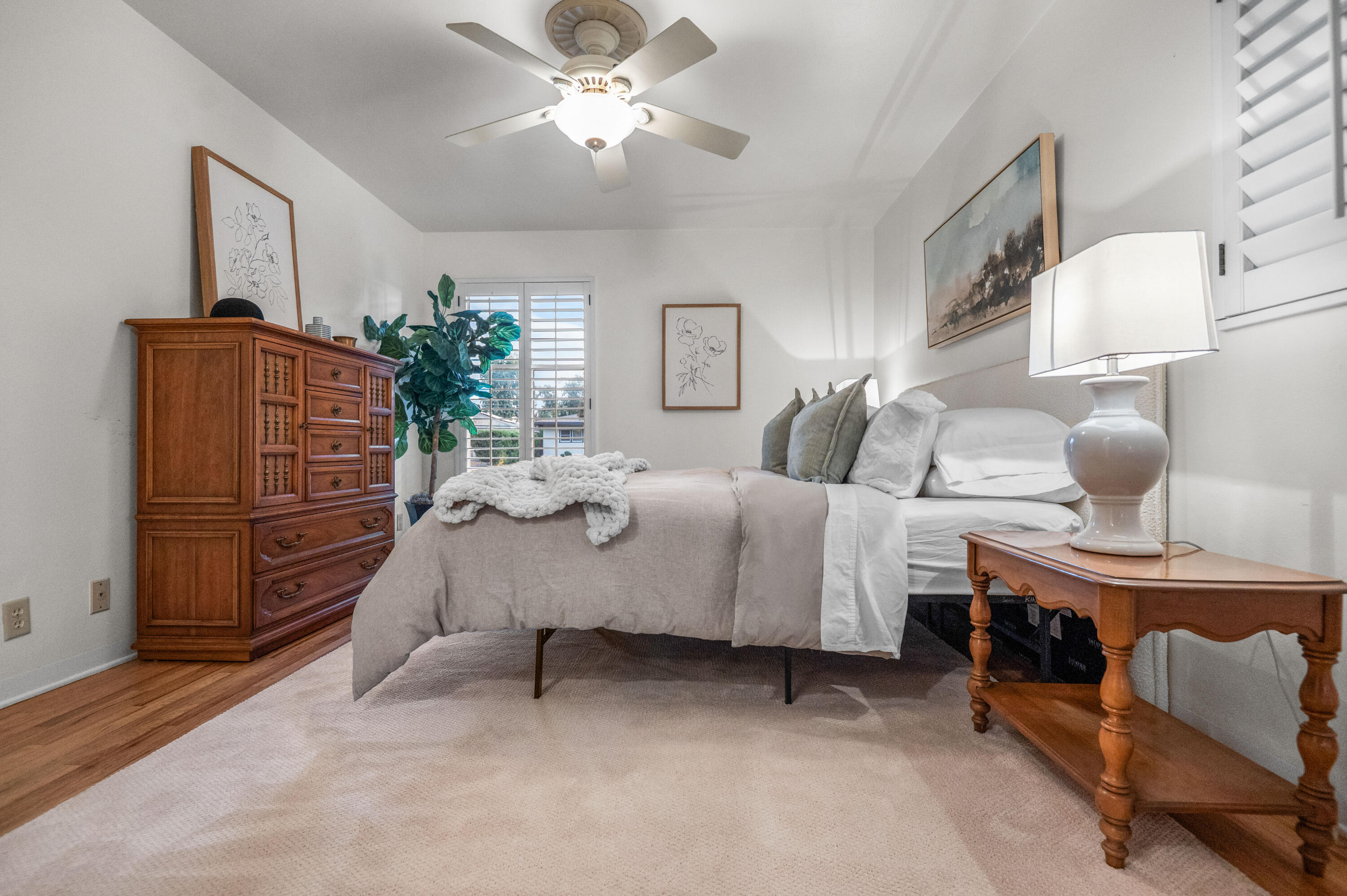 1716 W Meadow Ave, Visalia, CA 93277