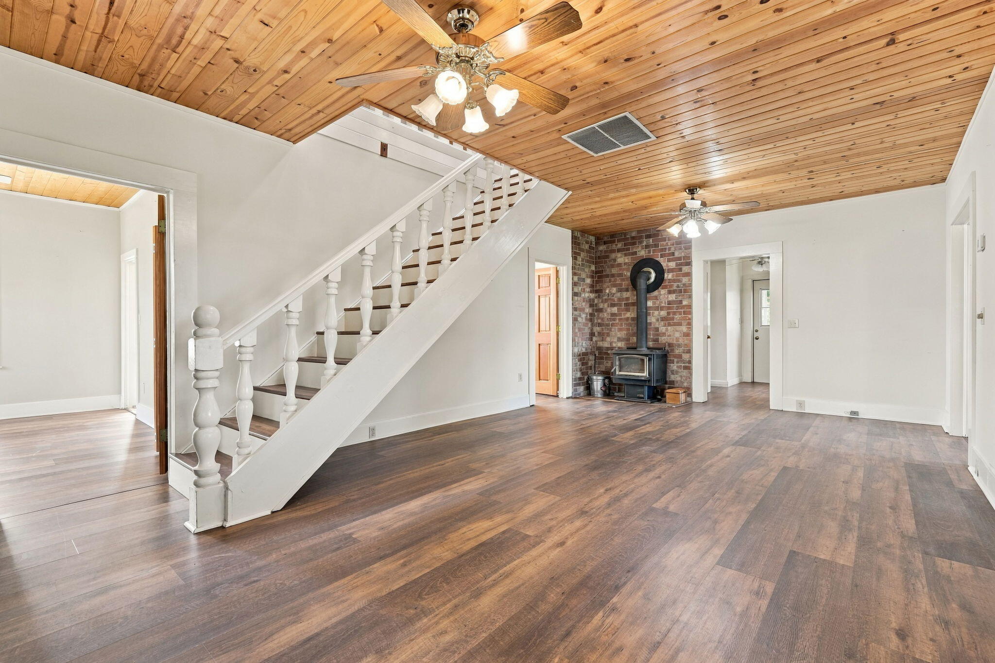 601 E Mulberry Ave, Porterville, CA 93257