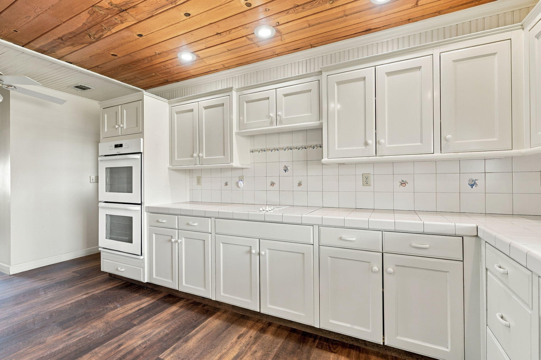 601 E Mulberry Ave, Porterville, CA 93257