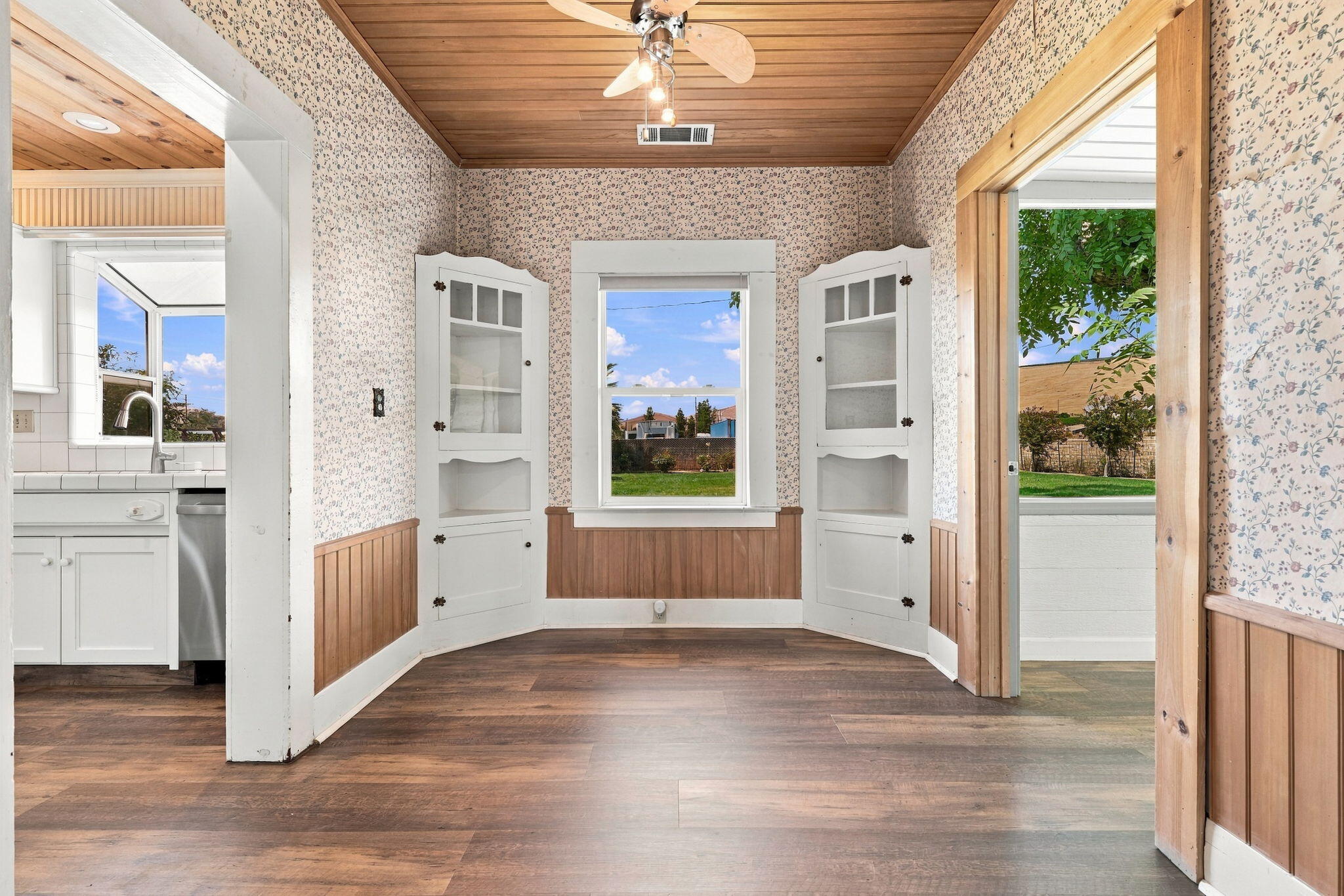 601 E Mulberry Ave, Porterville, CA 93257