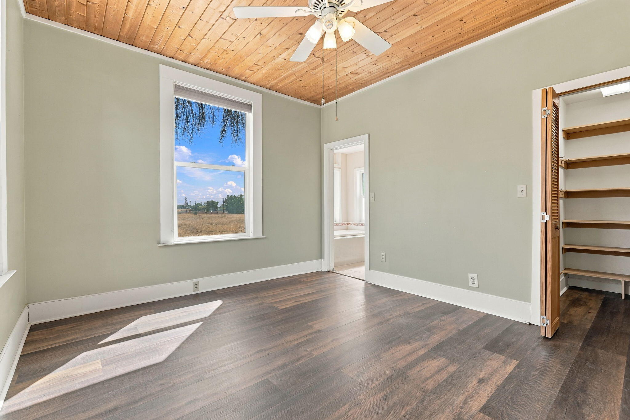 601 E Mulberry Ave, Porterville, CA 93257