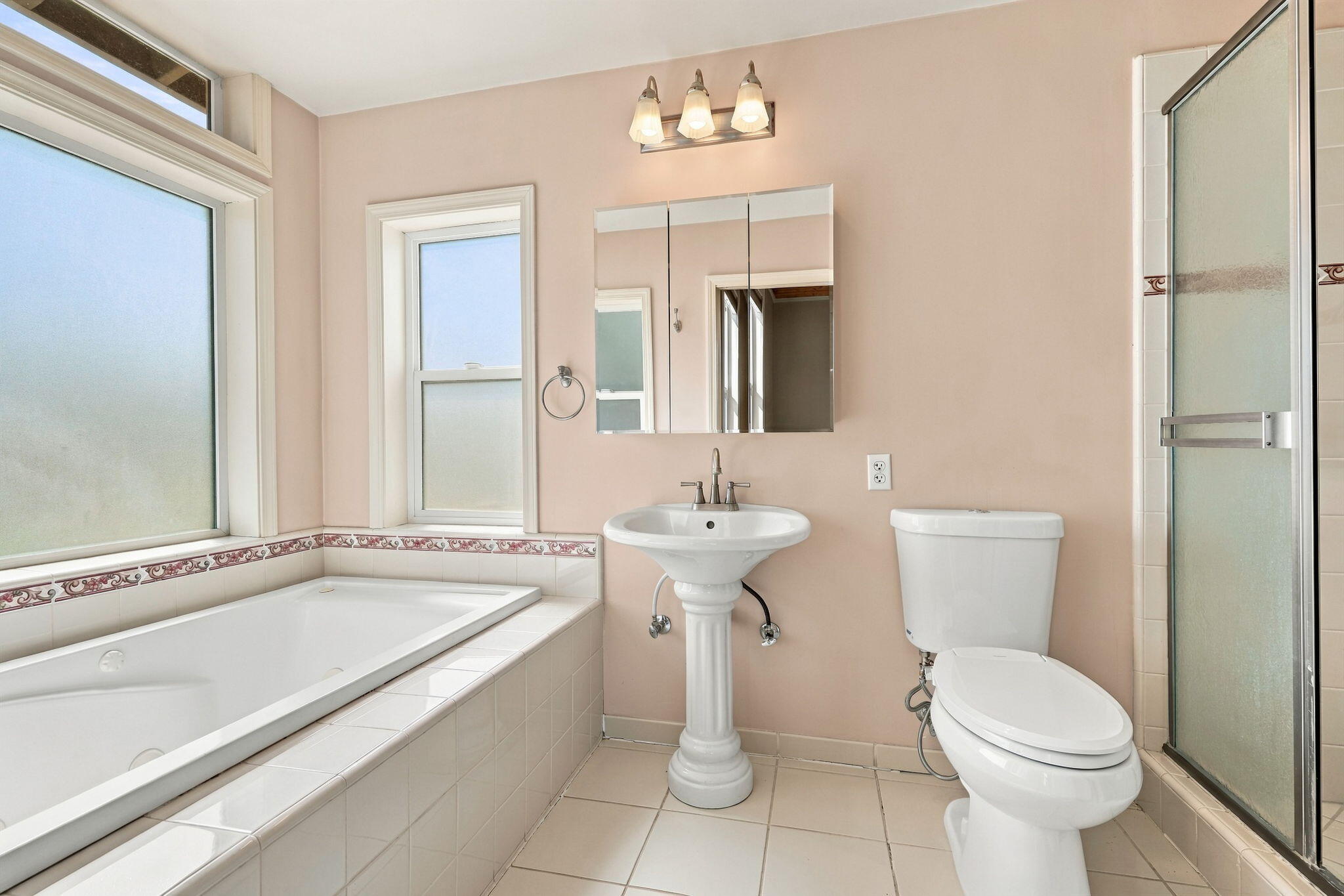 601 E Mulberry Ave, Porterville, CA 93257