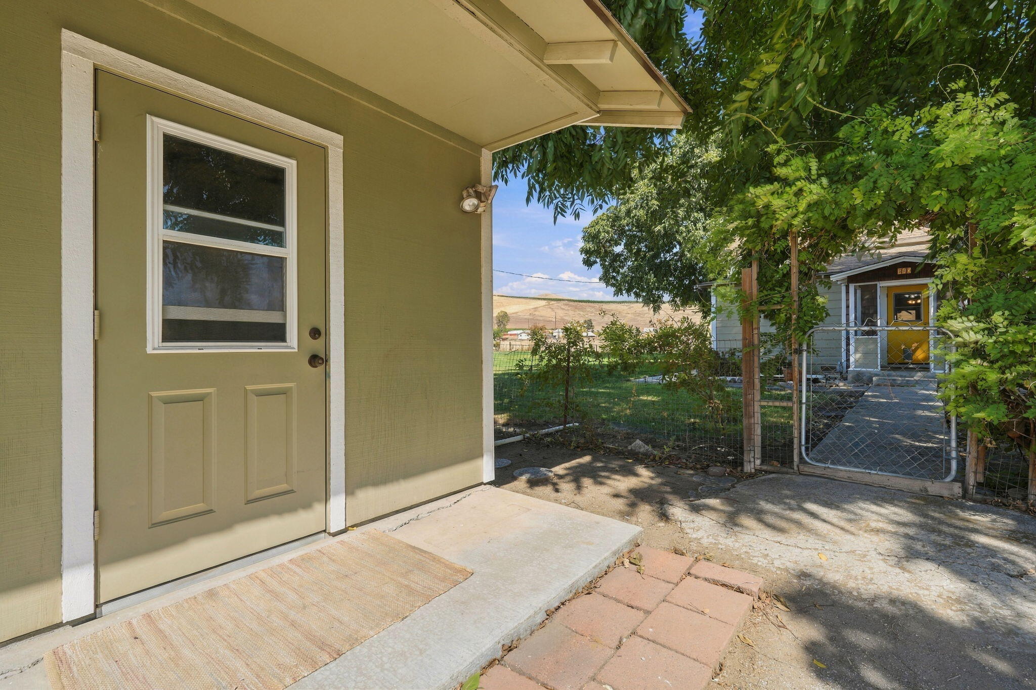 601 E Mulberry Ave, Porterville, CA 93257