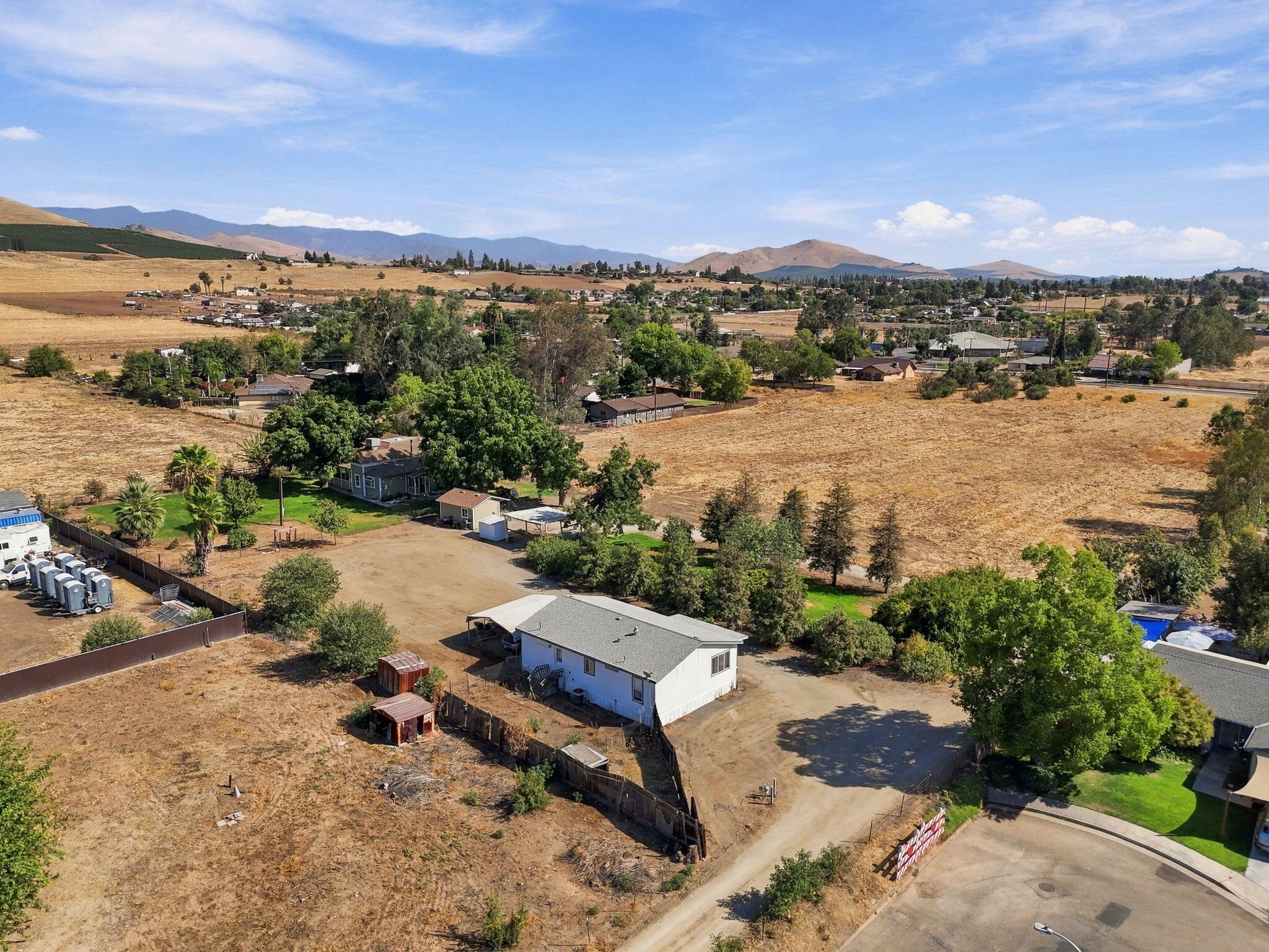 601 E Mulberry Ave, Porterville, CA 93257