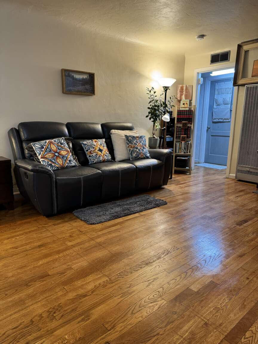 341 W Oak Ave, Porterville, CA 93257
