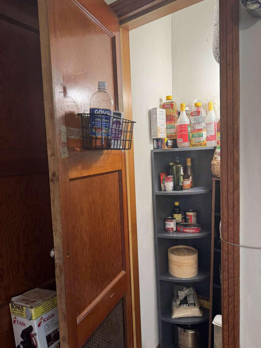 341 W Oak Ave, Porterville, CA 93257