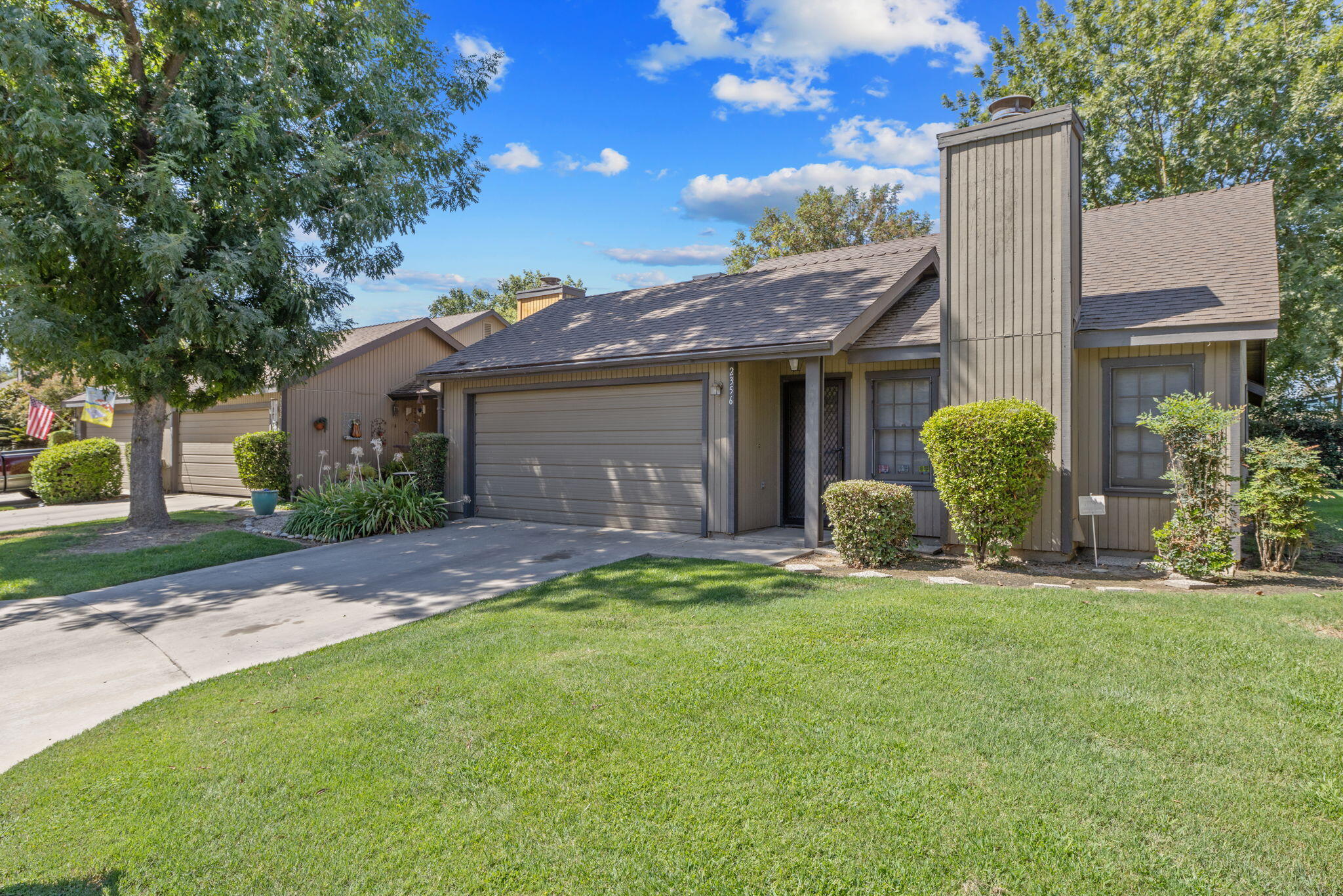 2356 E Tulare Ave, Visalia, CA 93292