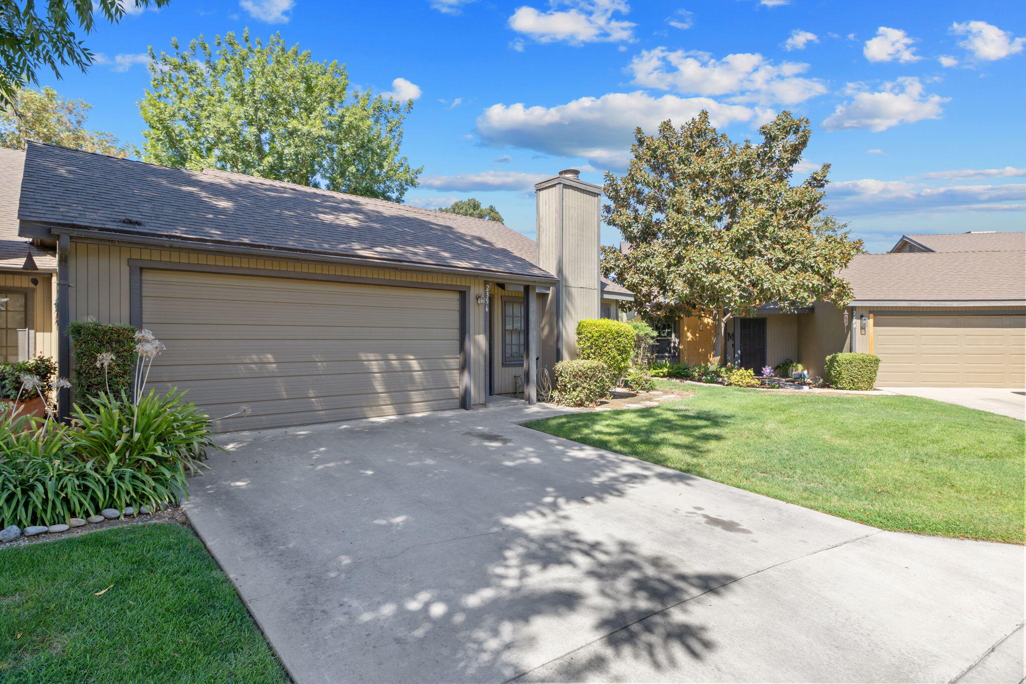 2356 E Tulare Ave, Visalia, CA 93292