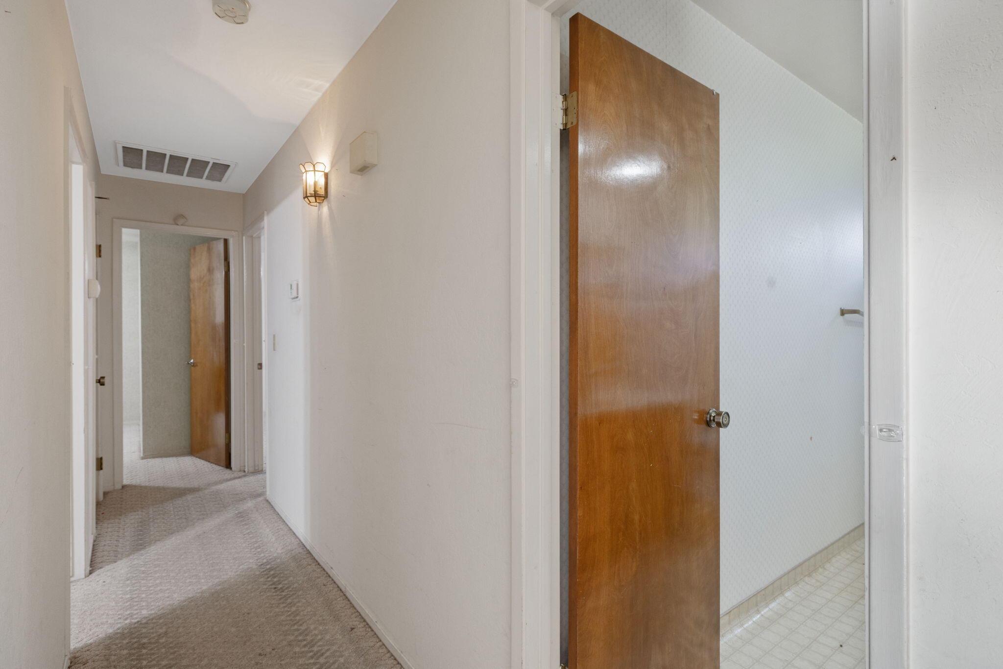2356 E Tulare Ave, Visalia, CA 93292