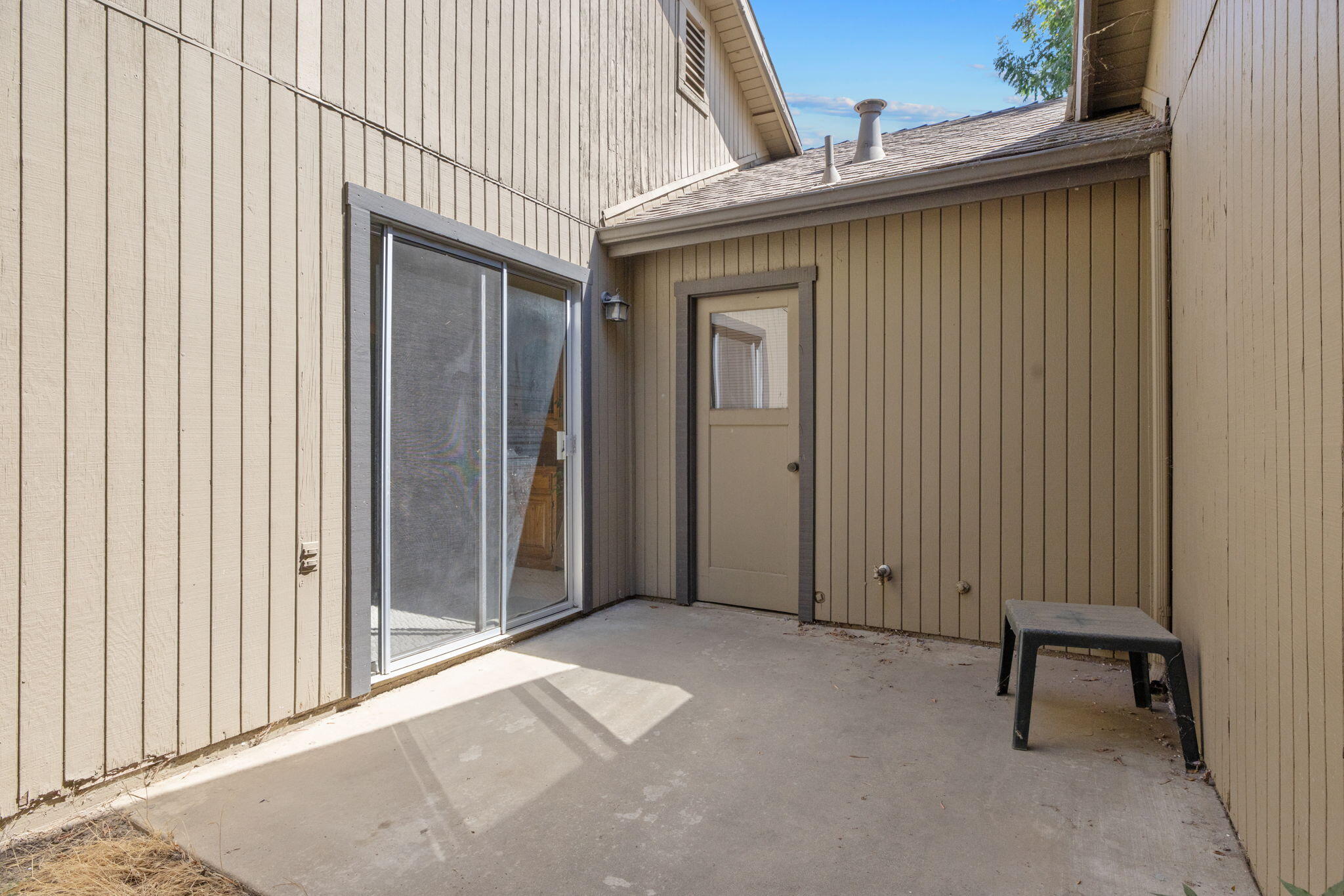 2356 E Tulare Ave, Visalia, CA 93292