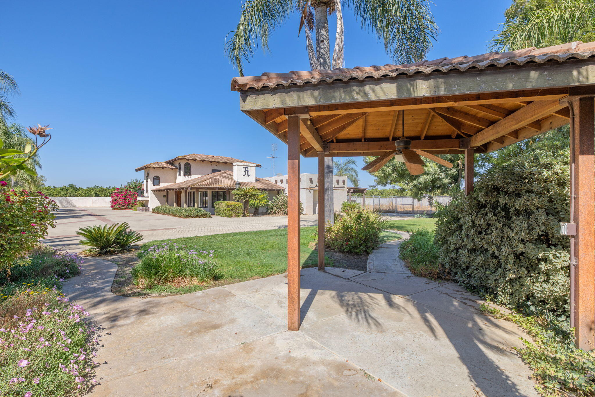 20090 Avenue 264, Exeter, CA 93221