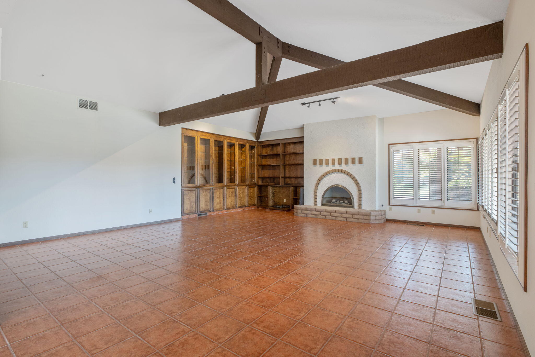 20090 Avenue 264, Exeter, CA 93221