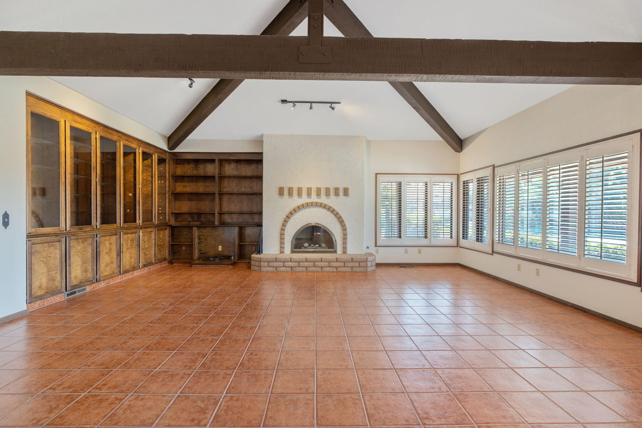 20090 Avenue 264, Exeter, CA 93221