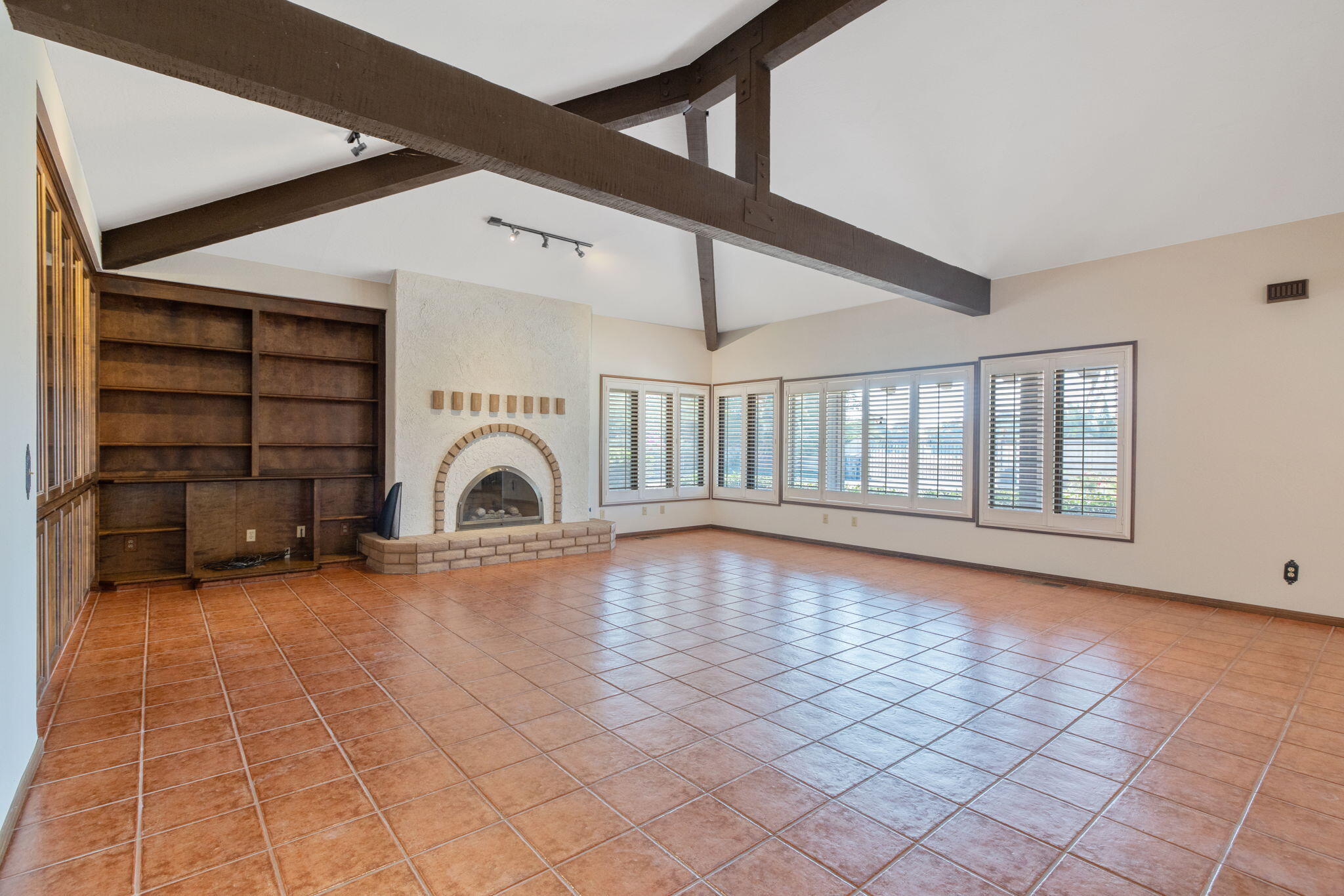 20090 Avenue 264, Exeter, CA 93221