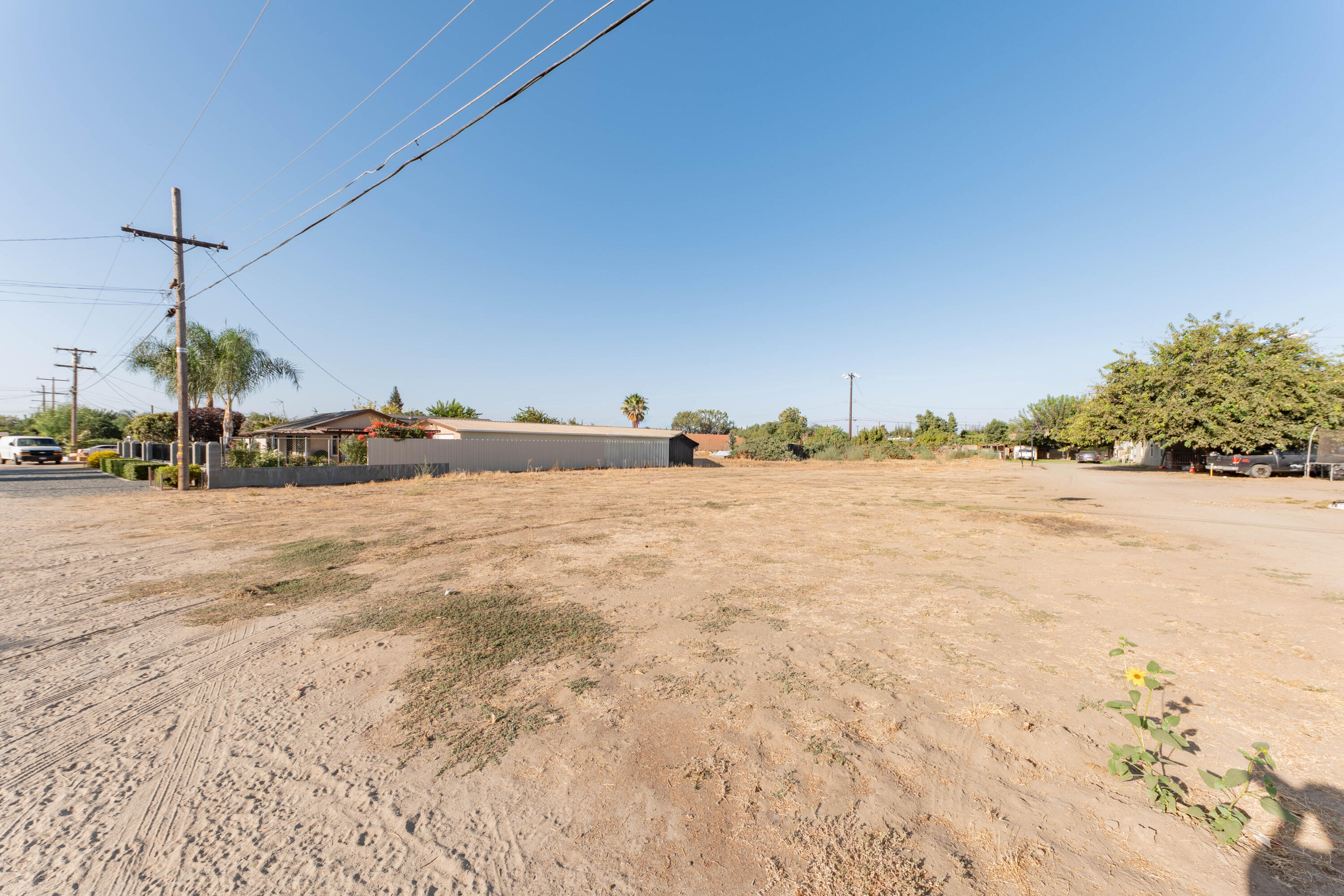 14571 Kilroy Rd, Porterville, CA 93257