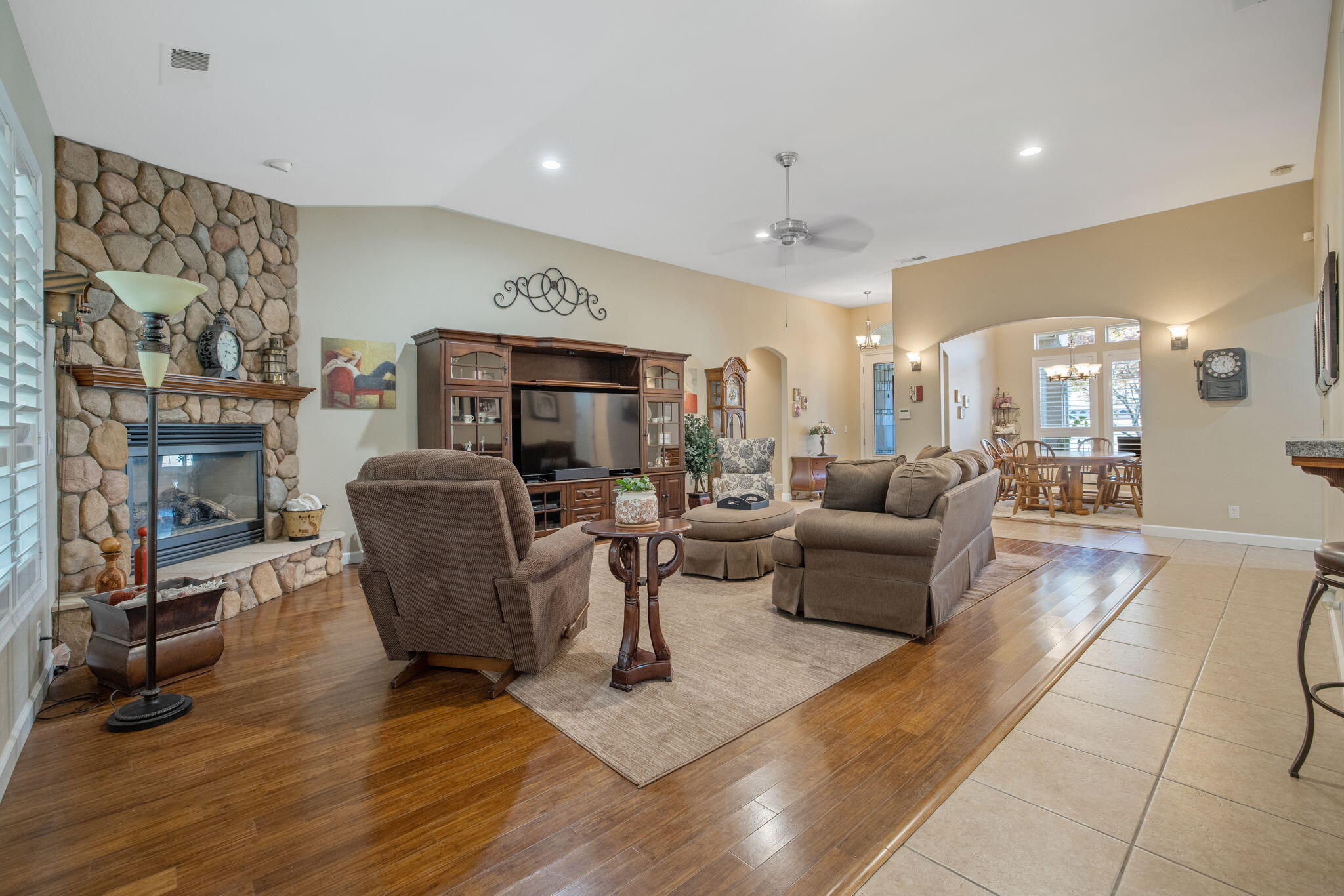 770 Sheffield Ave, Exeter, CA 93221