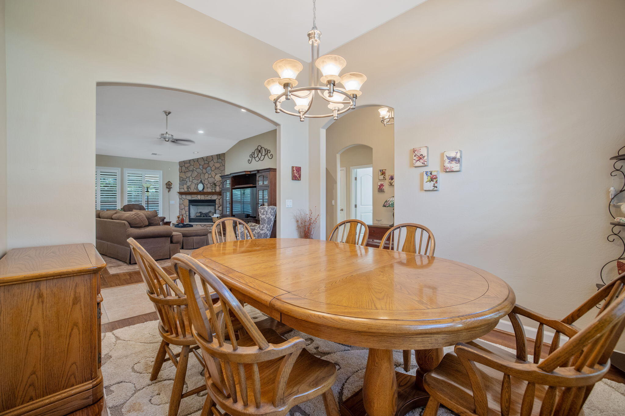 770 Sheffield Ave, Exeter, CA 93221
