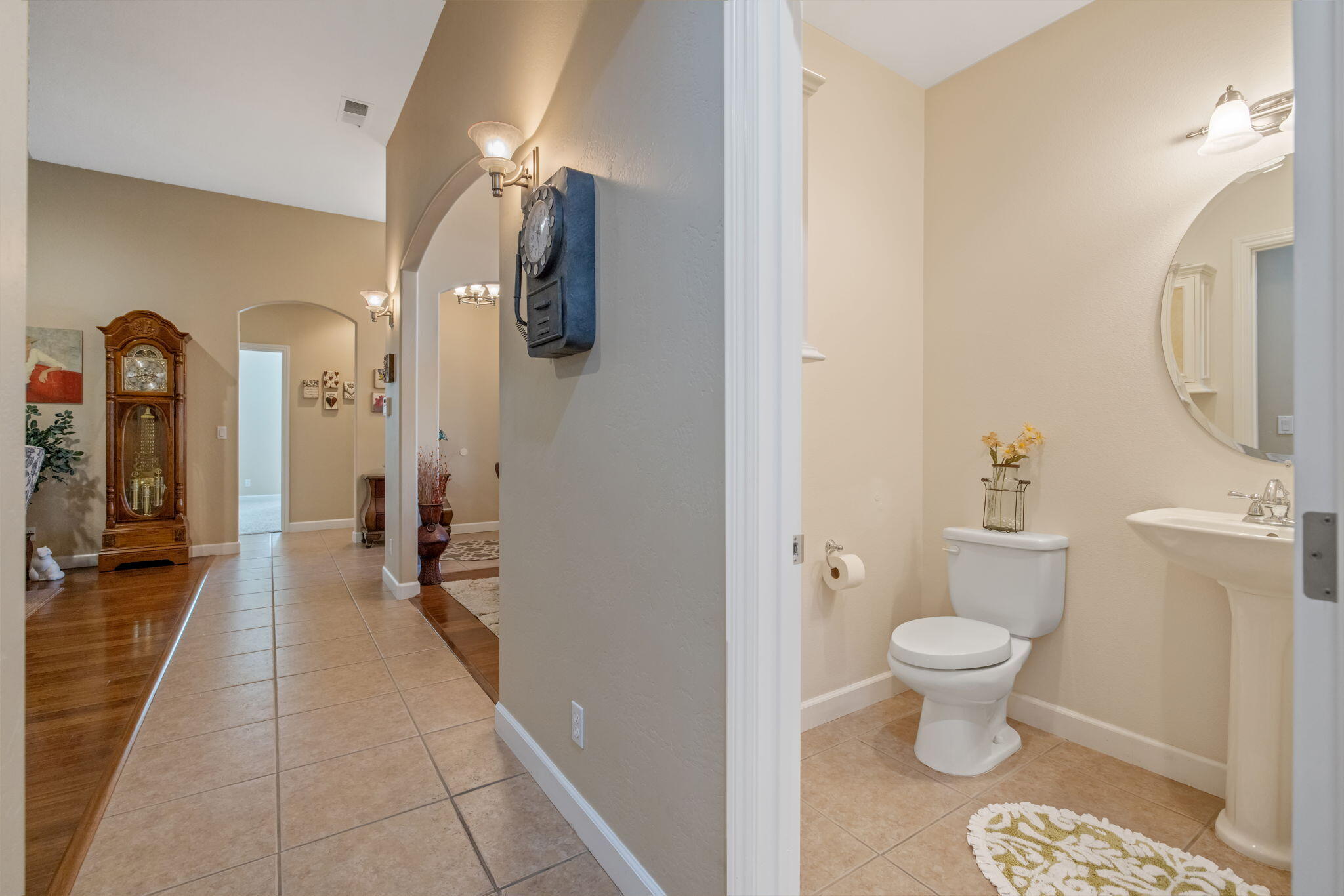 770 Sheffield Ave, Exeter, CA 93221