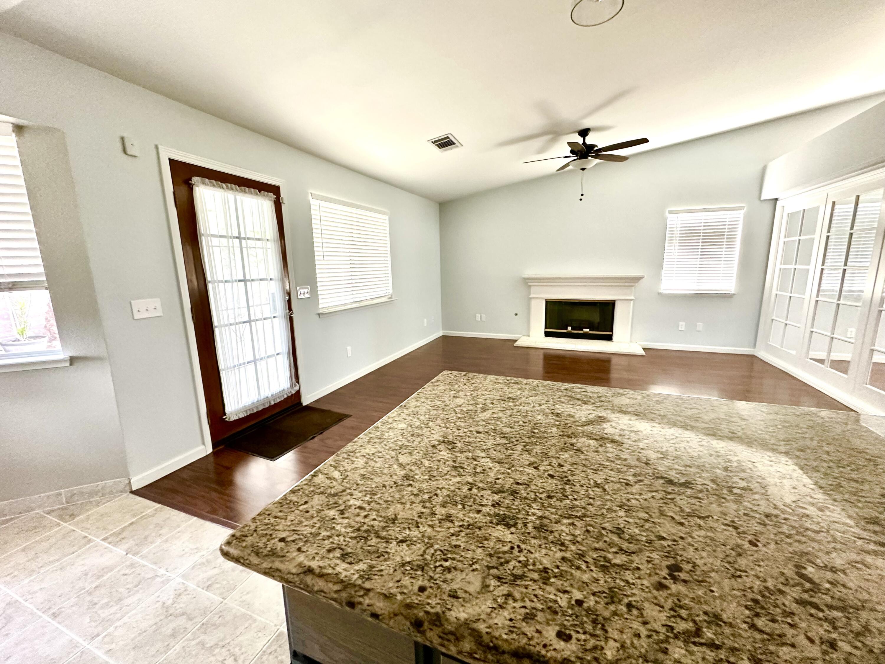 785 Heath Ct, Lemoore, CA 93245