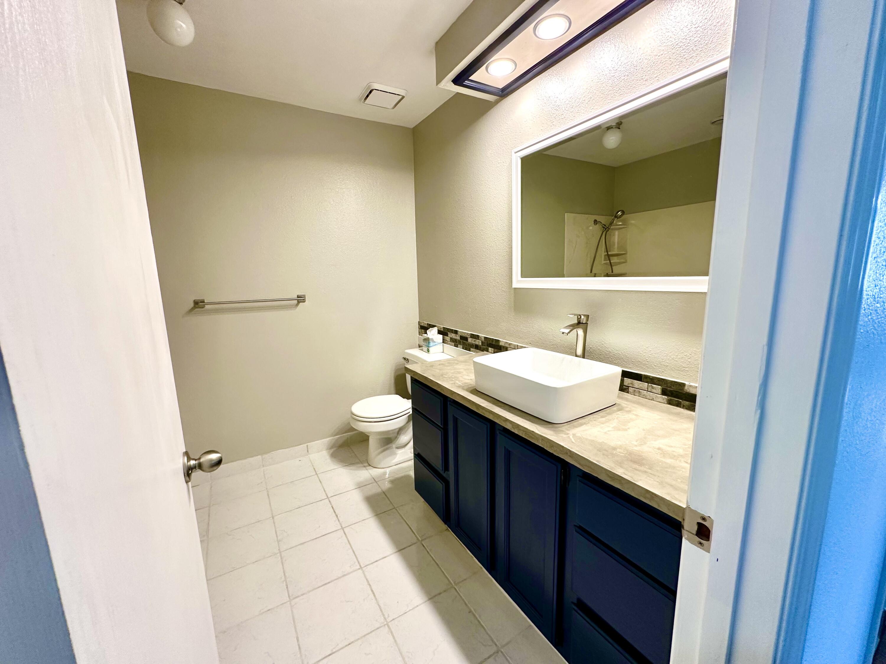 785 Heath Ct, Lemoore, CA 93245