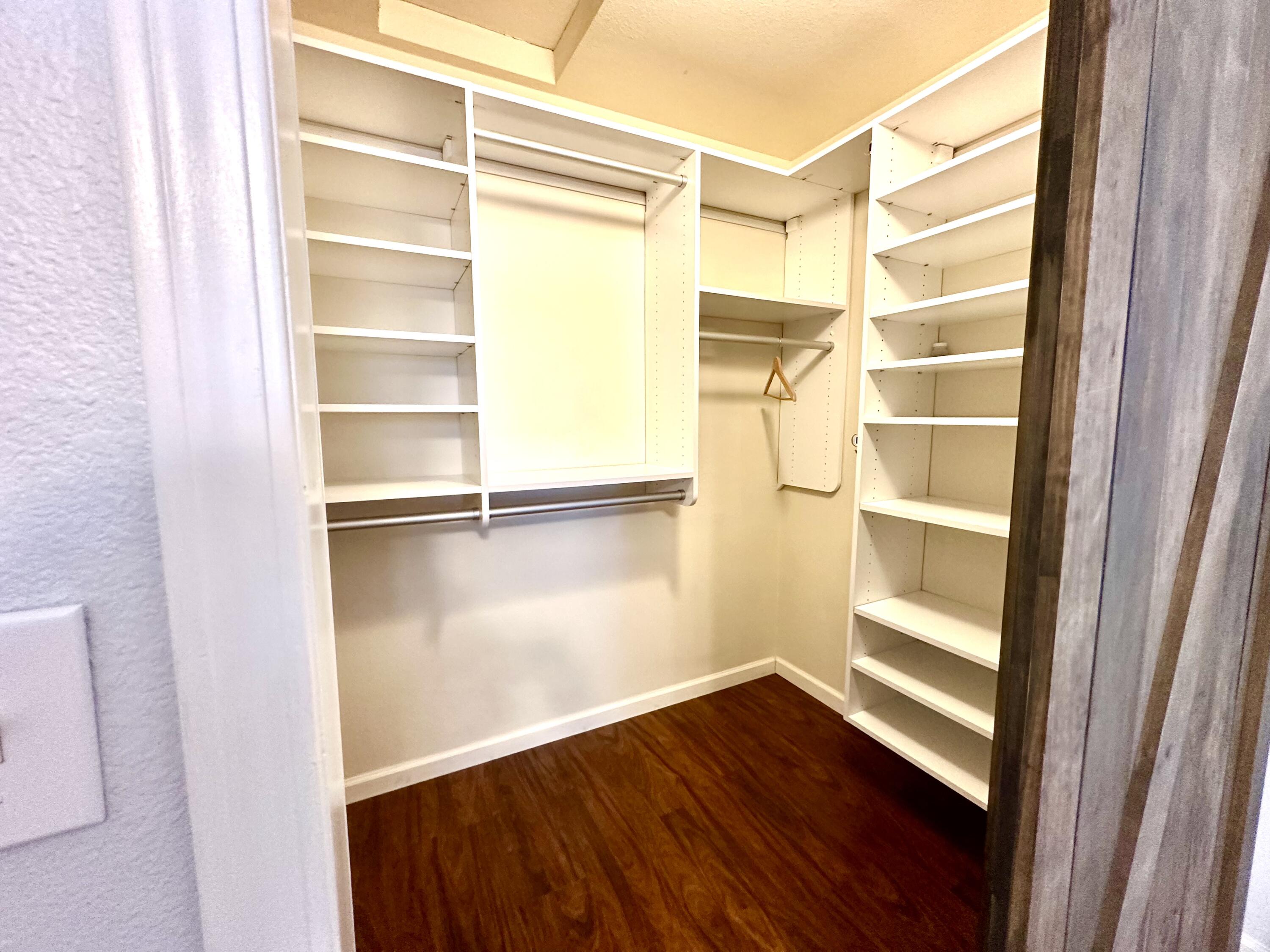 785 Heath Ct, Lemoore, CA 93245