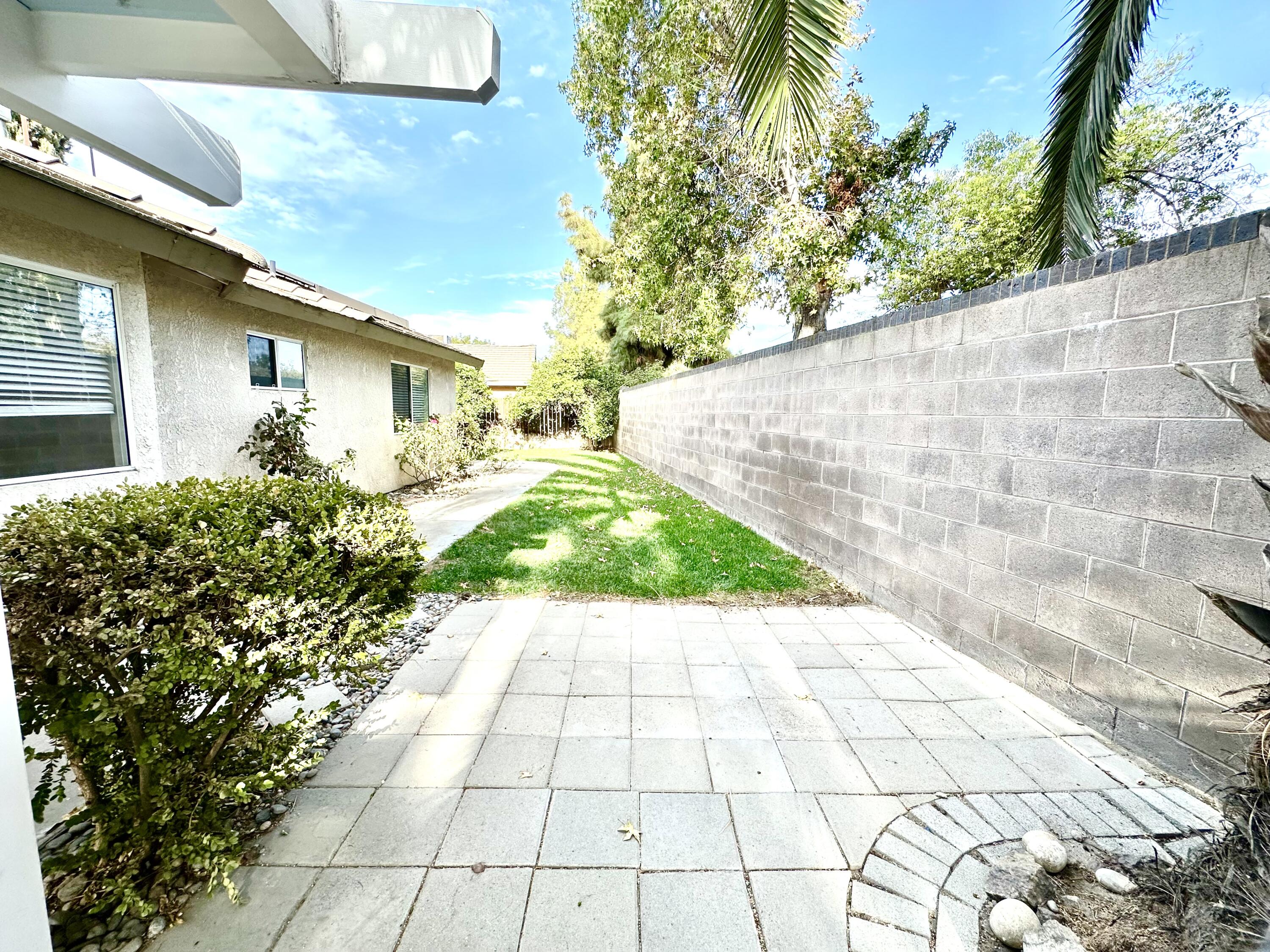 785 Heath Ct, Lemoore, CA 93245