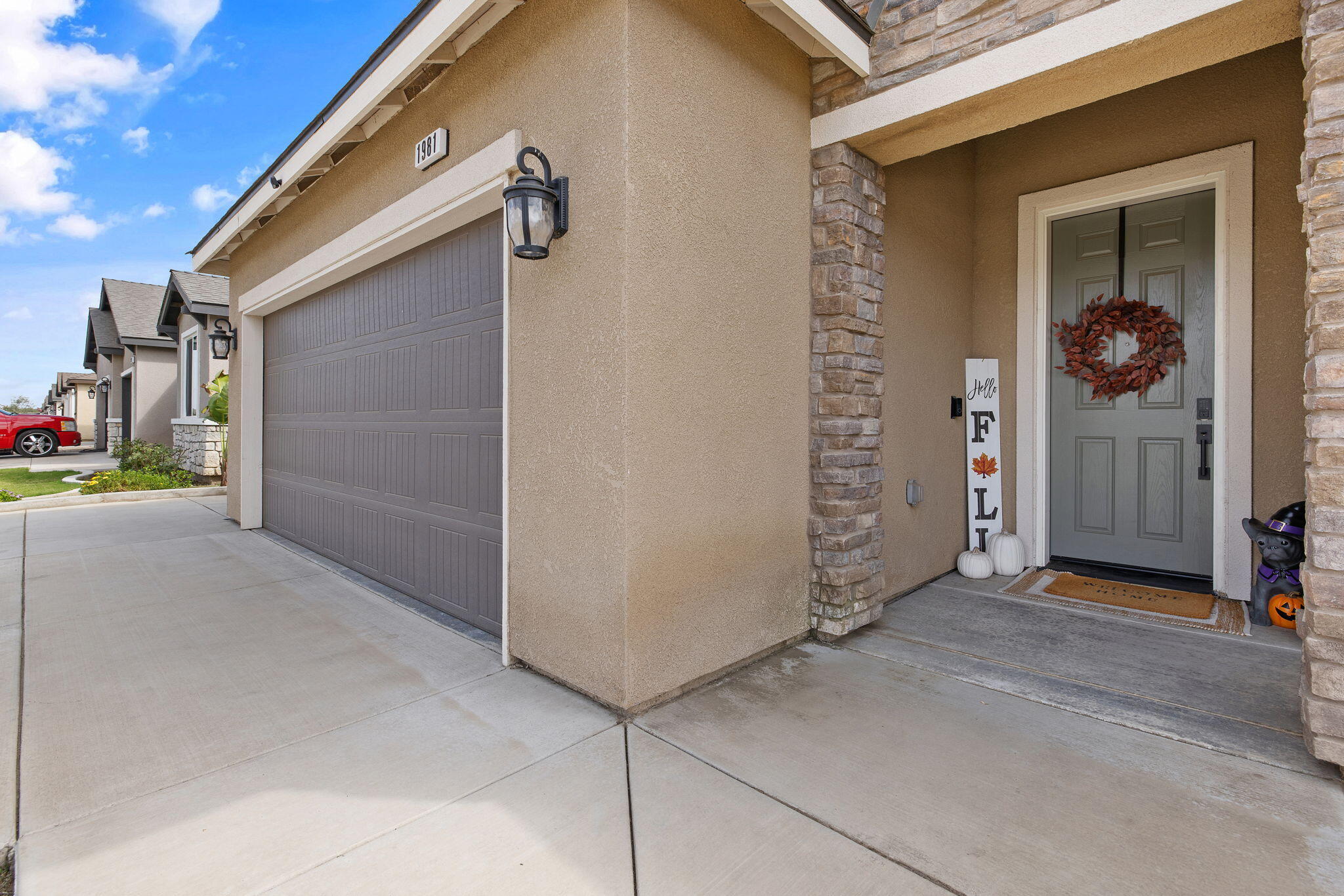 1981 Chancellor Ave, Tulare, CA 93274