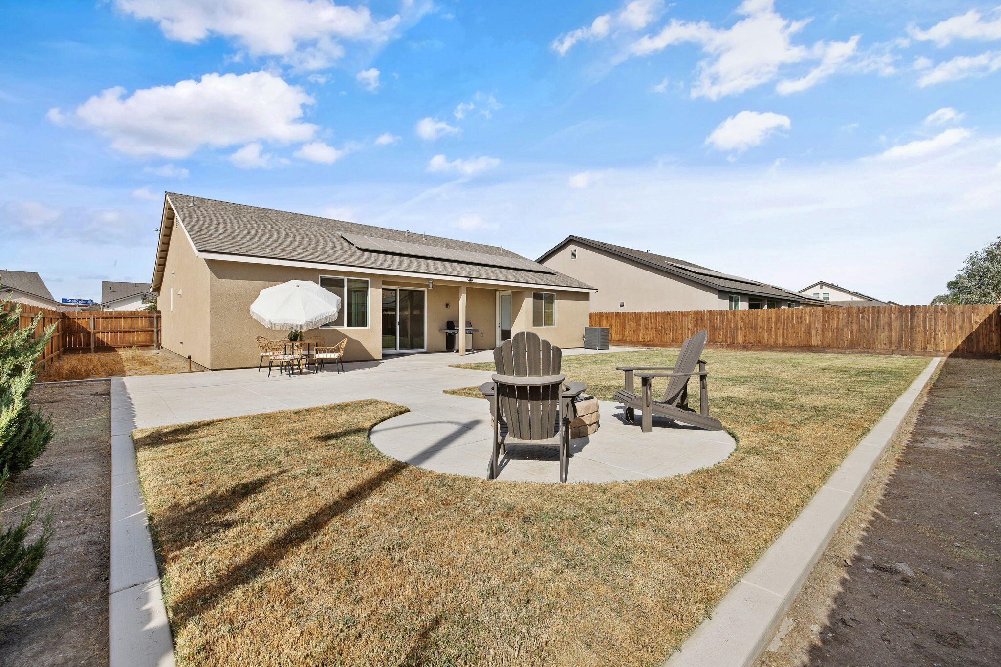 1981 Chancellor Ave, Tulare, CA 93274