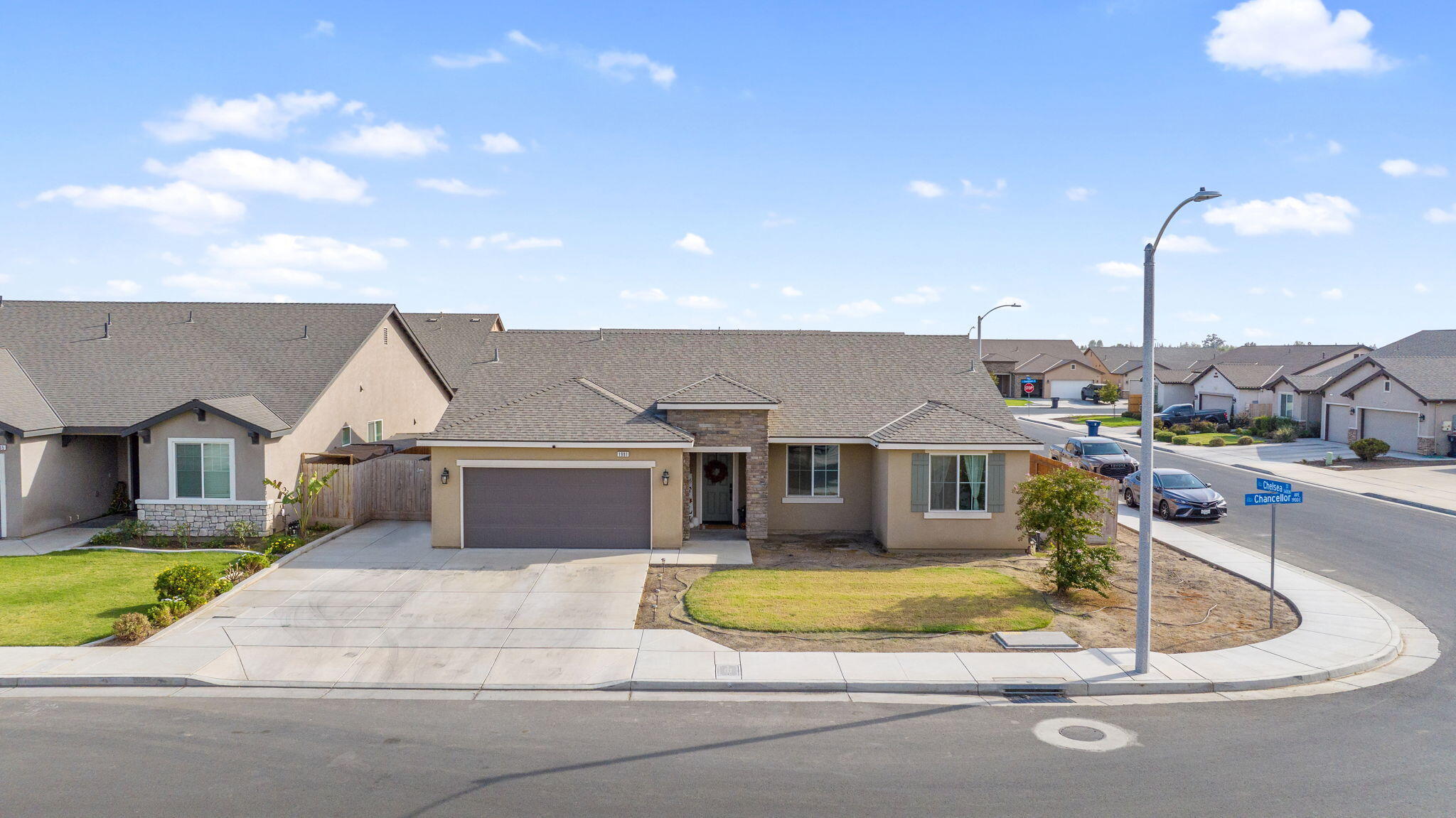 1981 Chancellor Ave, Tulare, CA 93274