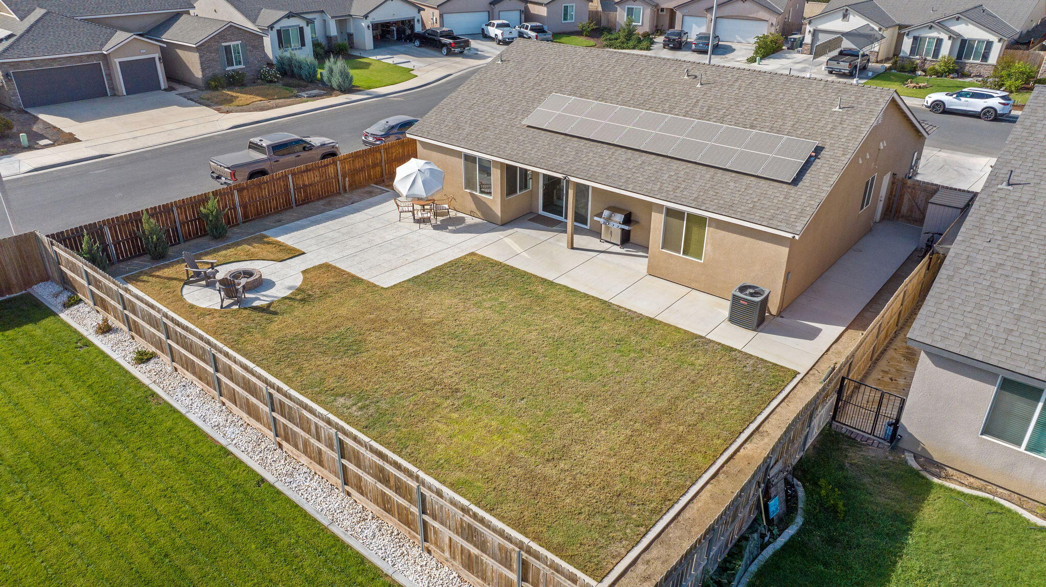 1981 Chancellor Ave, Tulare, CA 93274